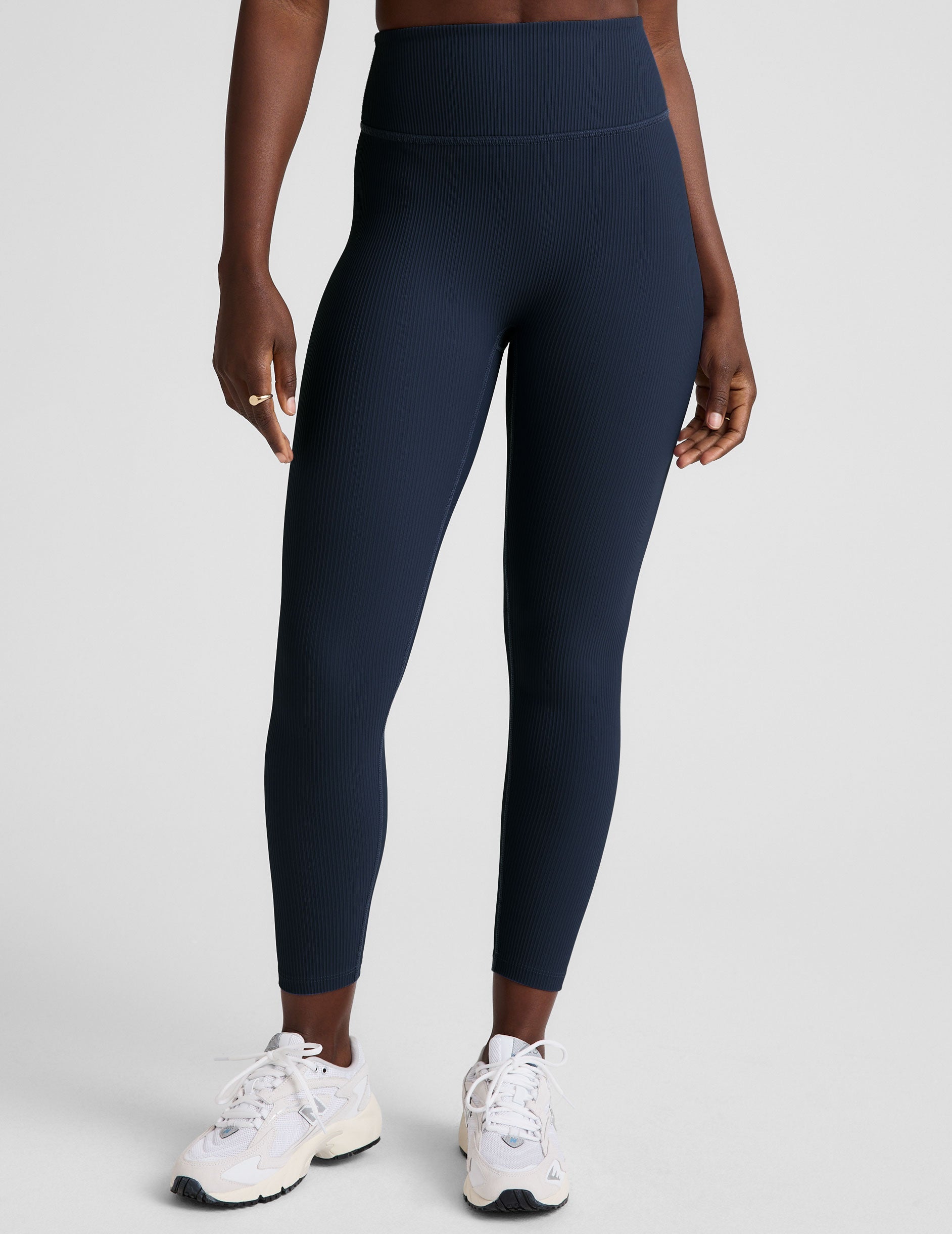Premium Ribbed Active Leggings: High-Waisted, Seamless Midi Length for Women