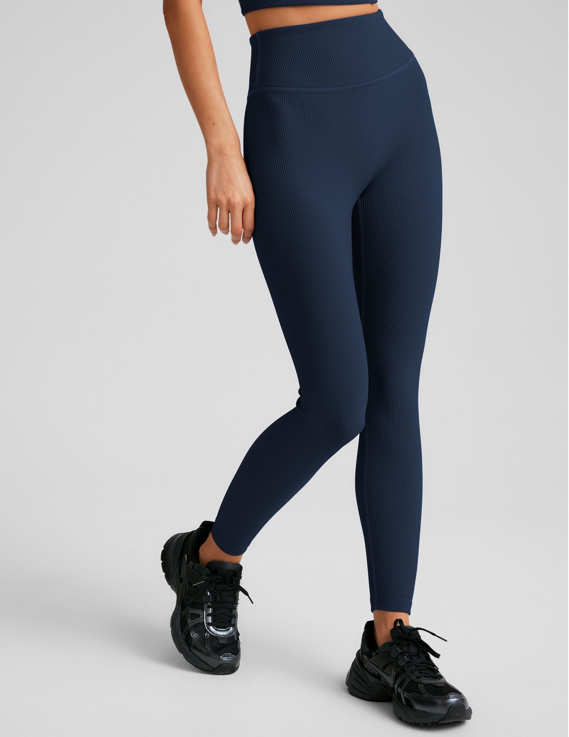Premium Ribbed Active Leggings: High-Waisted, Seamless Midi Length for Women