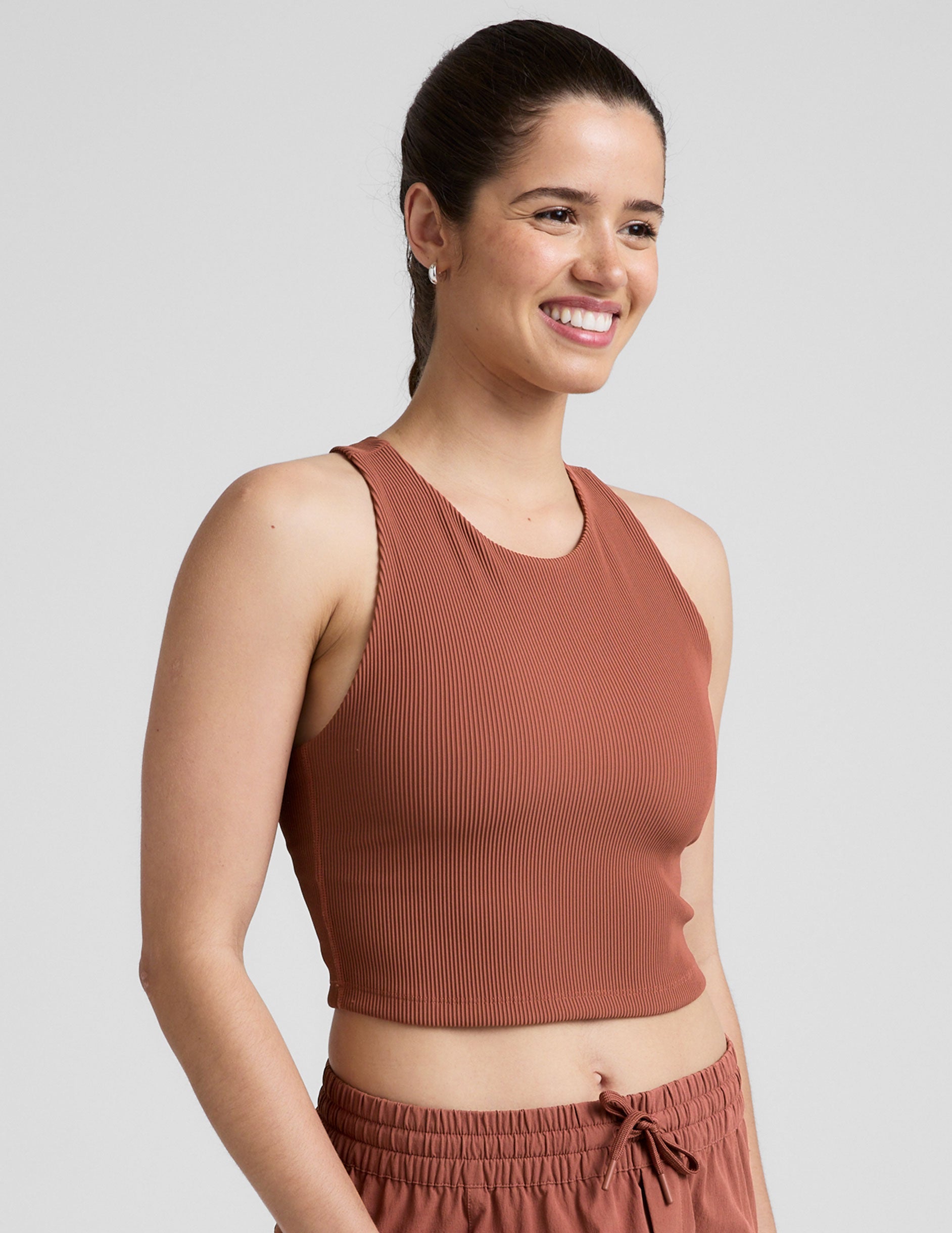 Ultra-Soft Ribbed Cropped Tank Top with Built-In Bra for Active Wear
