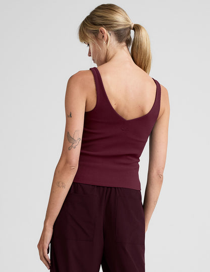 Impulse Ribbed V-Neck Tank Top: Supportive Activewear for Workouts & Daily Wear