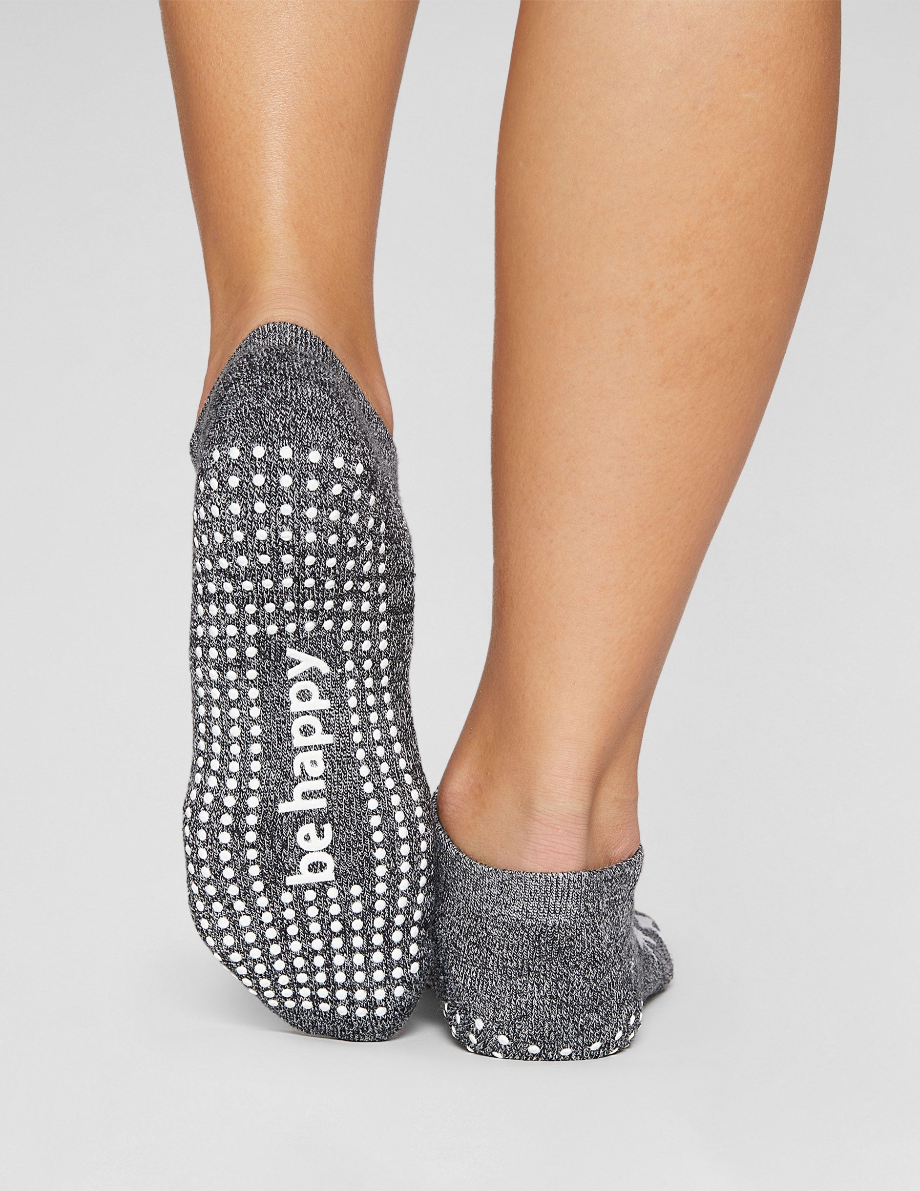 Sticky Be Mantra Box: 7-Pair Non-Slip Grip Yoga Pilates Ankle Socks Set