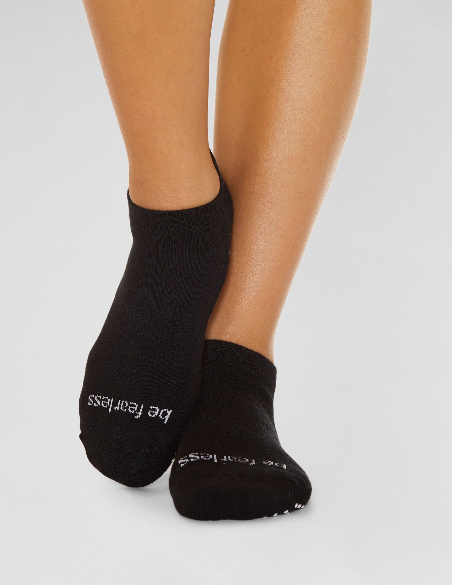 Sticky Be Mantra Box: 7-Pair Non-Slip Grip Yoga Pilates Ankle Socks Set