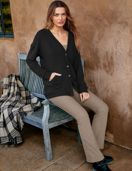 Women's Soft Fleece Oversized Button-Up Cardigan with Convenient Pockets