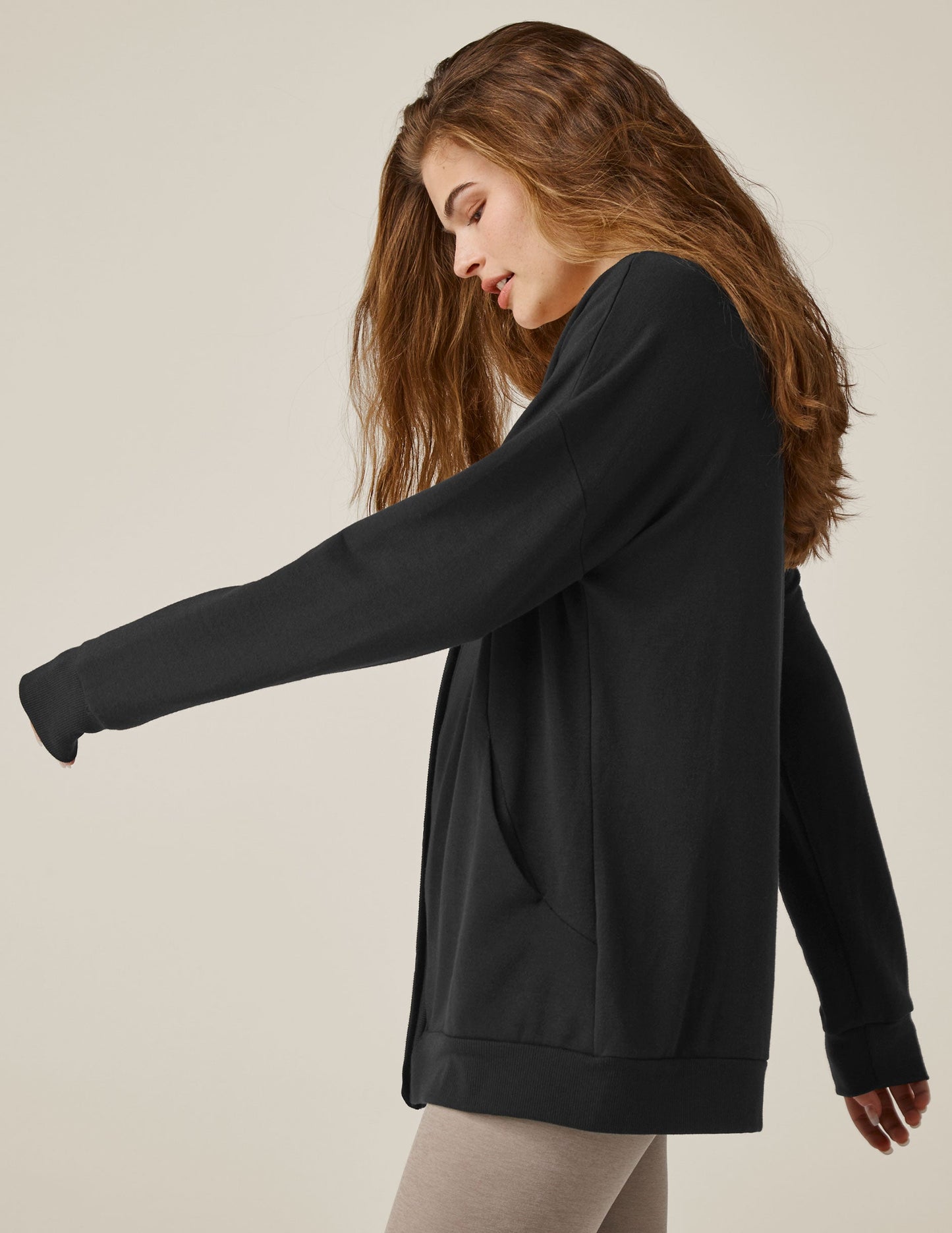 Women's Soft Fleece Oversized Button-Up Cardigan with Convenient Pockets