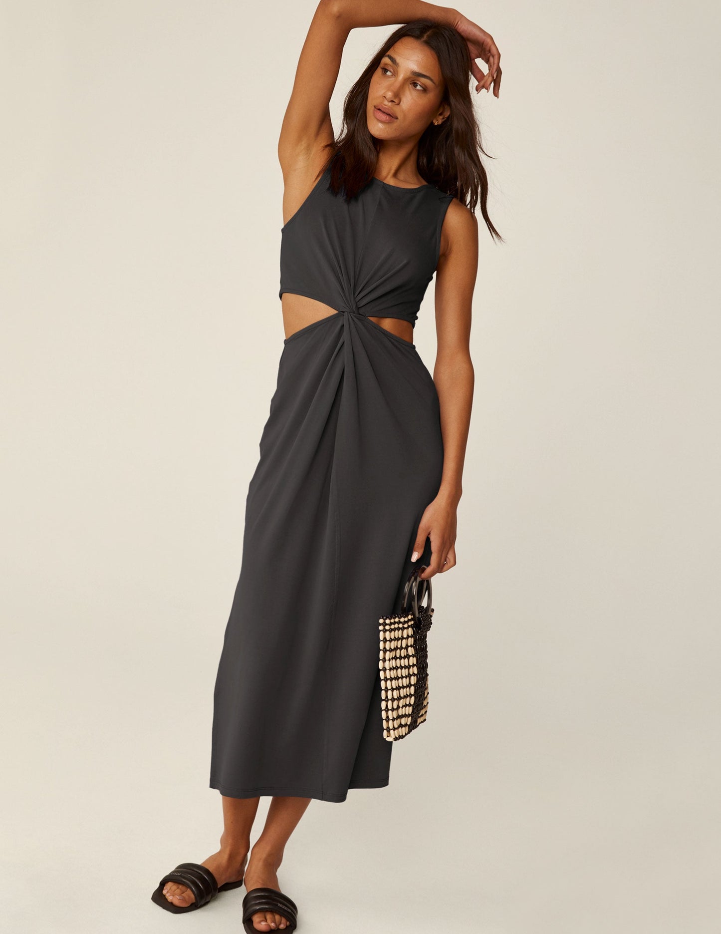 Elegant Twist Front Maxi Dress, Comfortable Travel-Friendly Side Slit Design