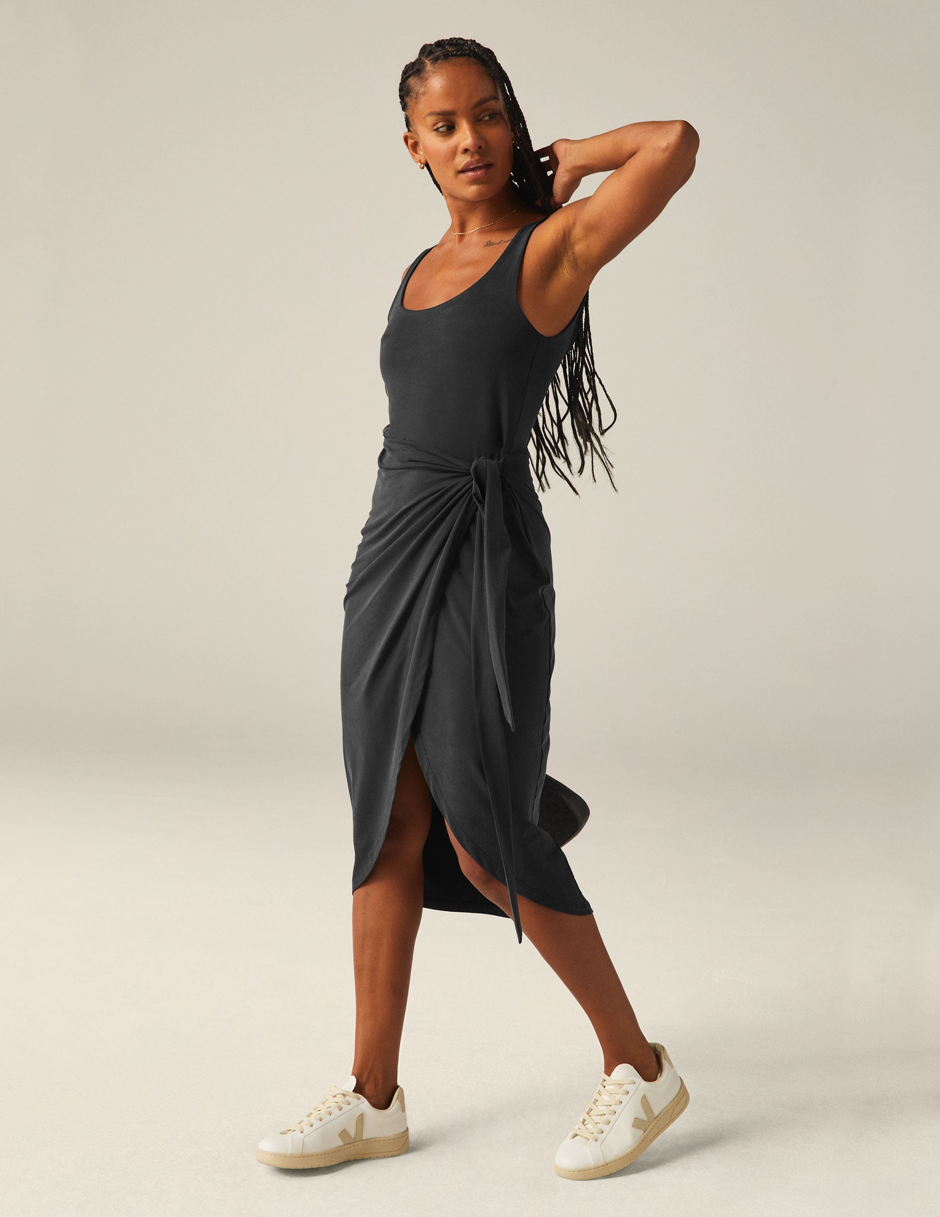 Chic Black Wrap Midi Dress with Scoop Neck and Adjustable Tie