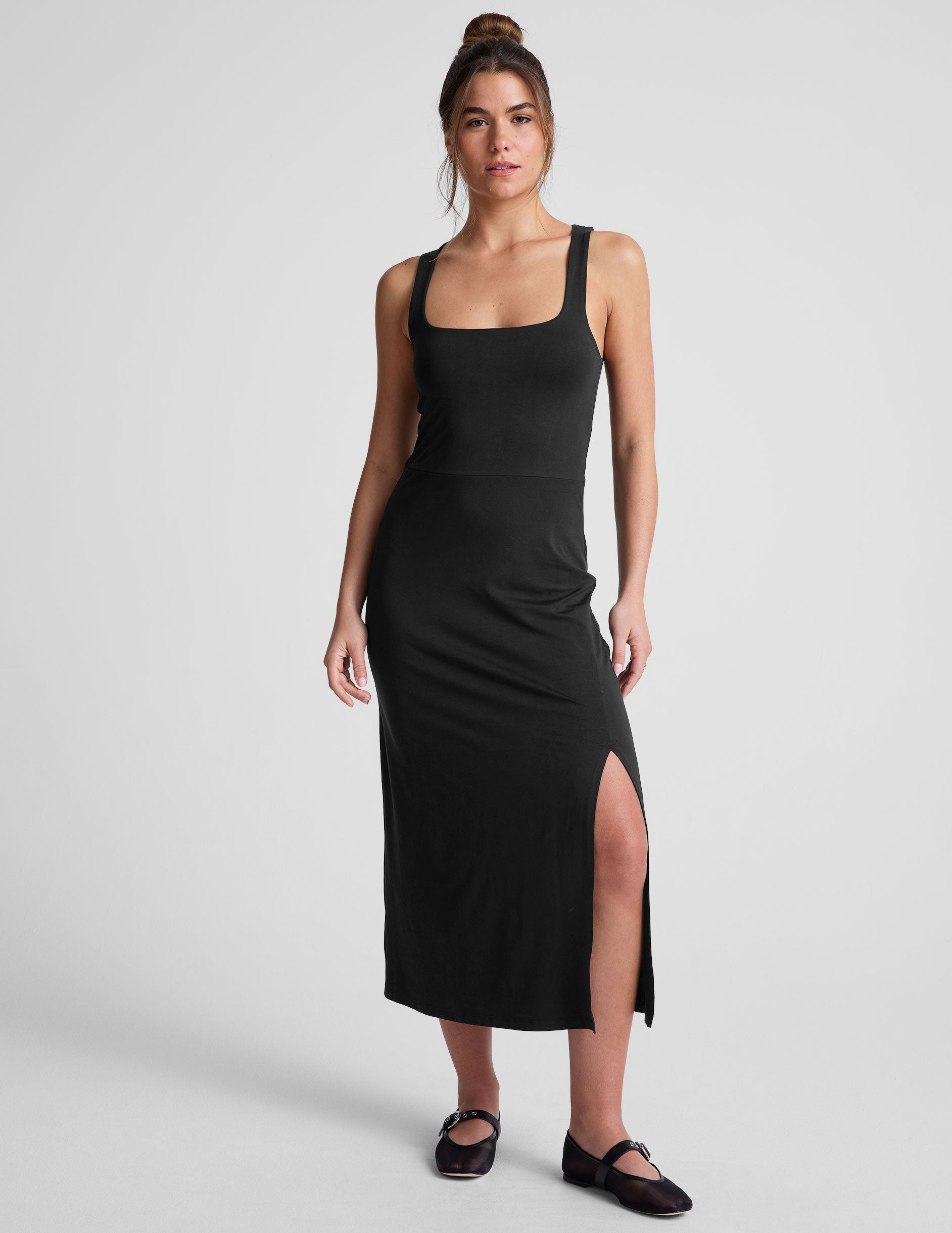 Chic Black Getaway Midi Dress: Square Neck, Side Slit, Ultra-Comfortable