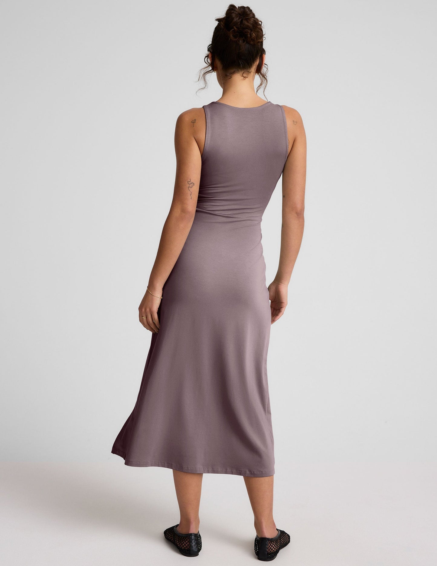 Versatile Travel-Ready Square Neck Midi Dress - Comfortable Summer Staple
