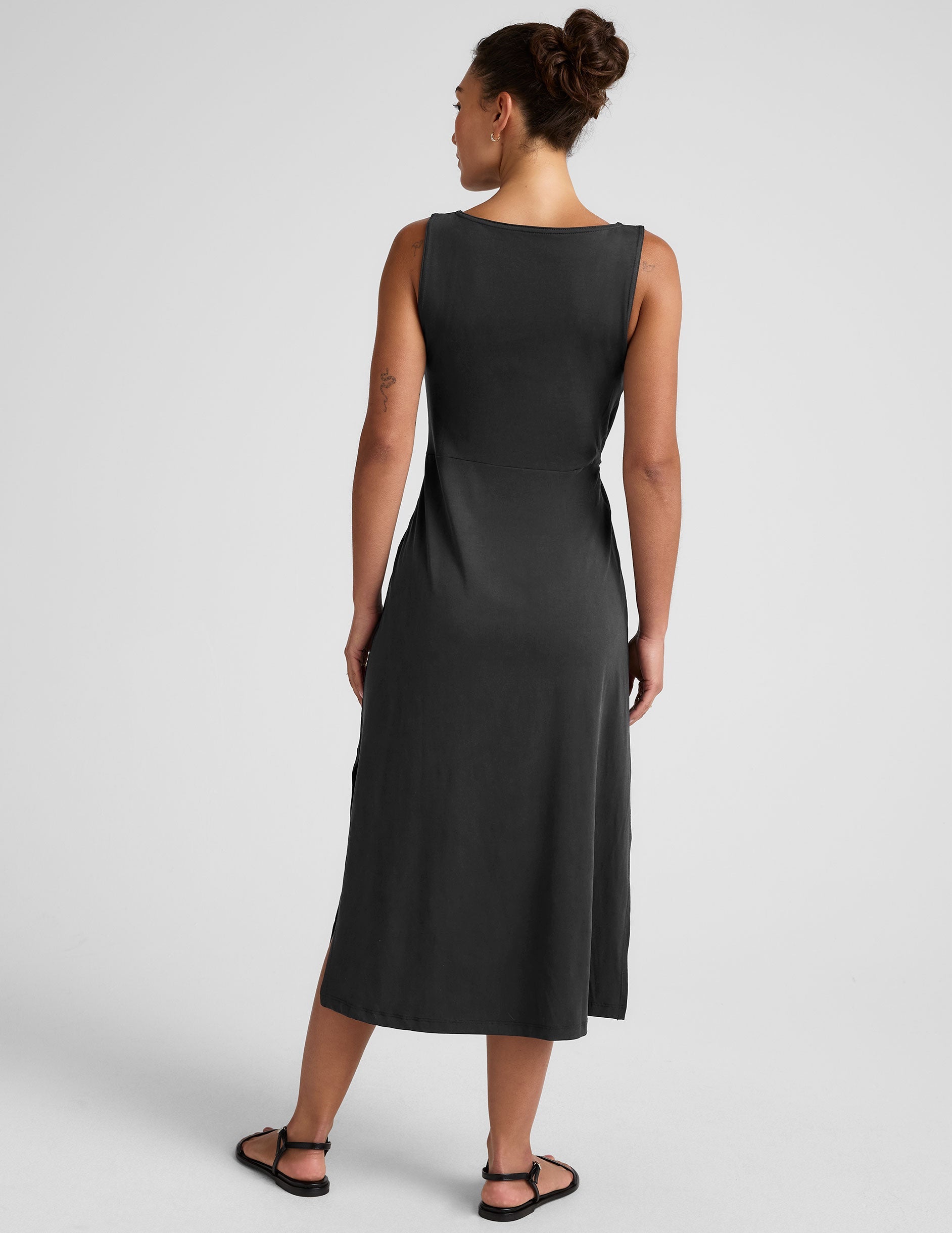 Elegant Black Midi Dress: Bateau Neck, Side Twist, Packable Aerial Jersey