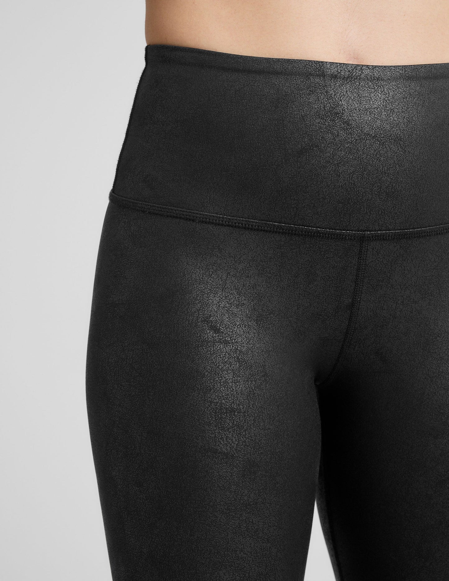 Sleek Faux Leather High-Waisted Midi Leggings: Comfortable, Stylish, and Versatile for Women
