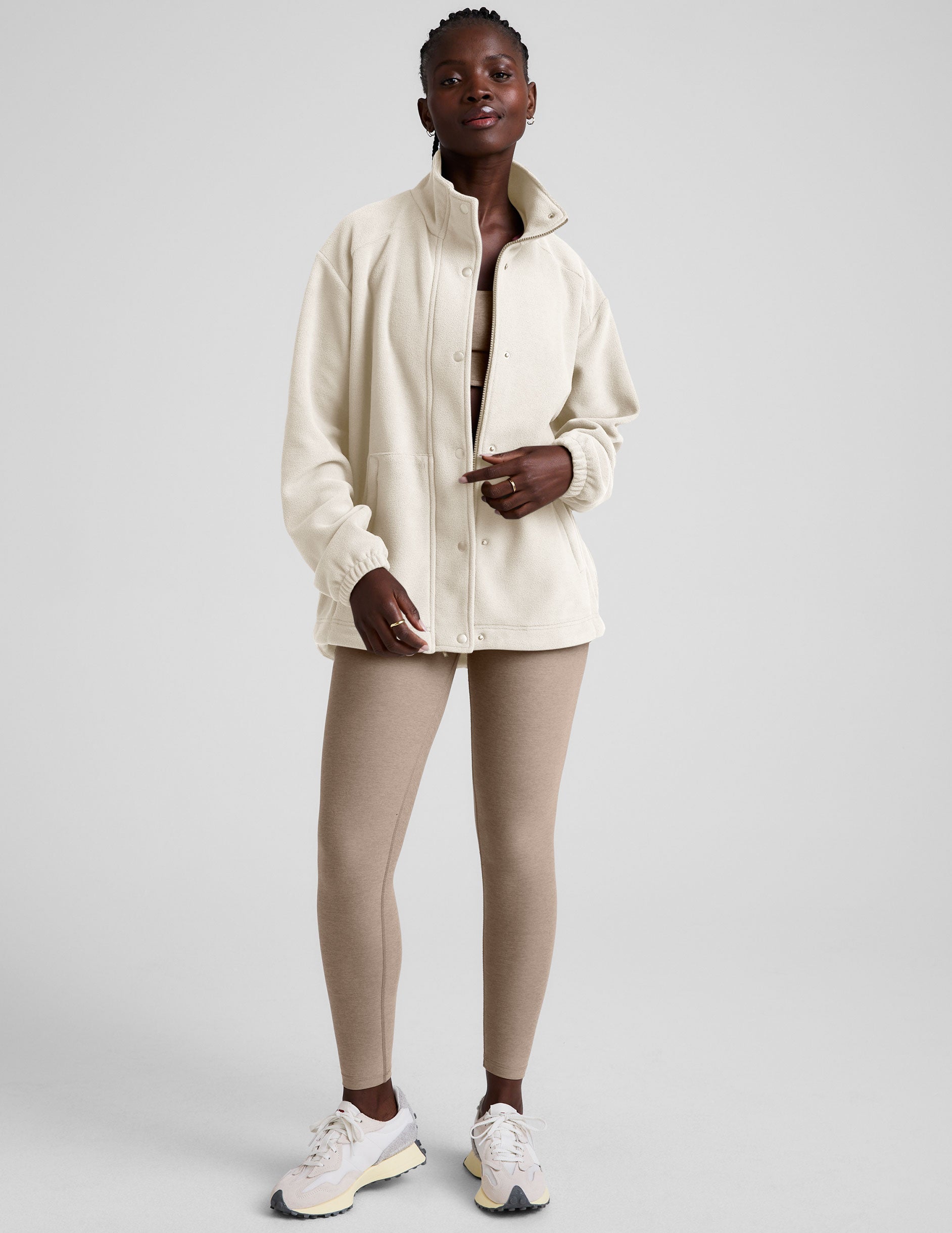 Cozy Fleece Explorer Jacket: Full Zip, Snap Closure & Handy Pockets