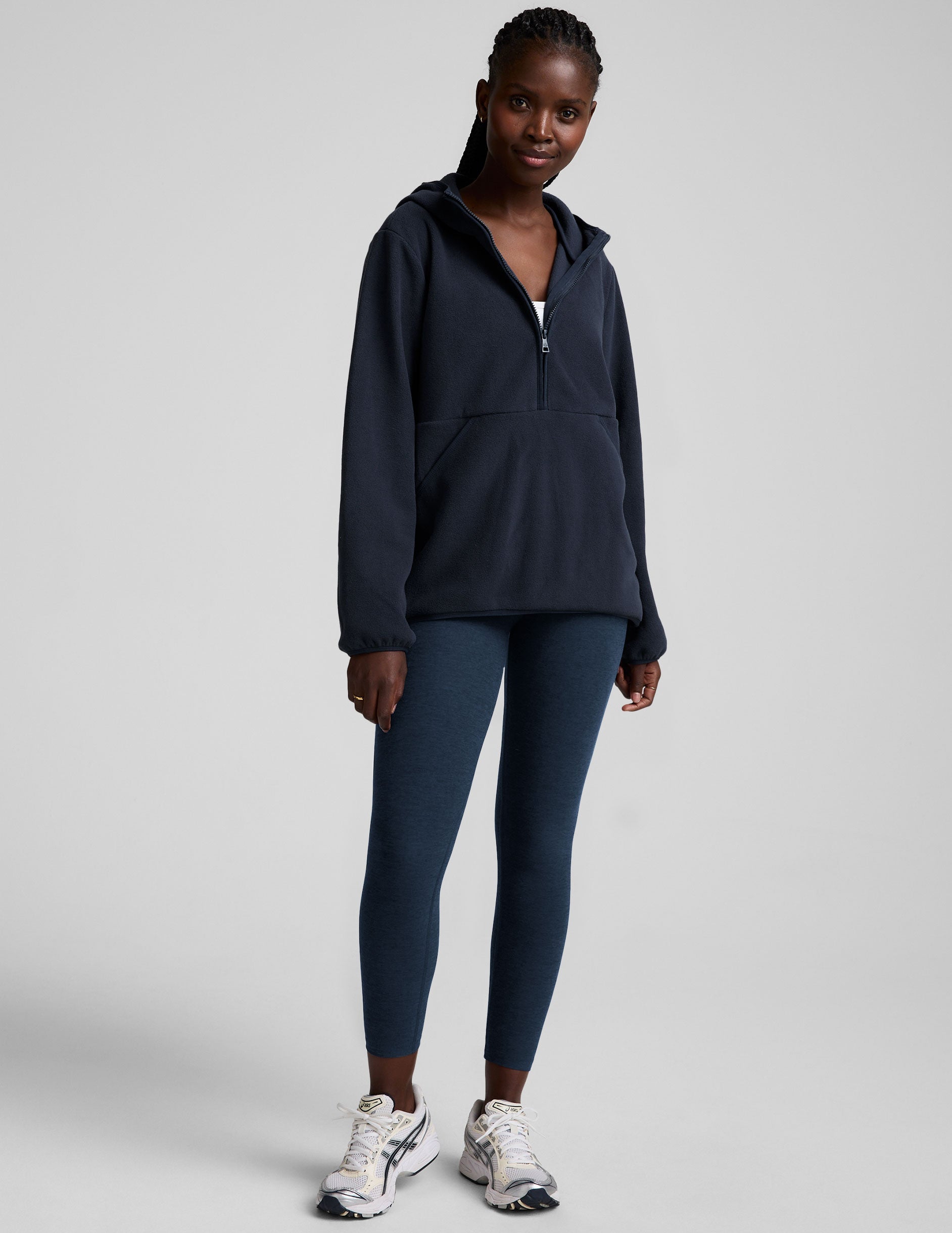 Explorer Cozy Fleece Half-Zip Pullover Jacket: Hooded Comfort with Kangaroo Pocket