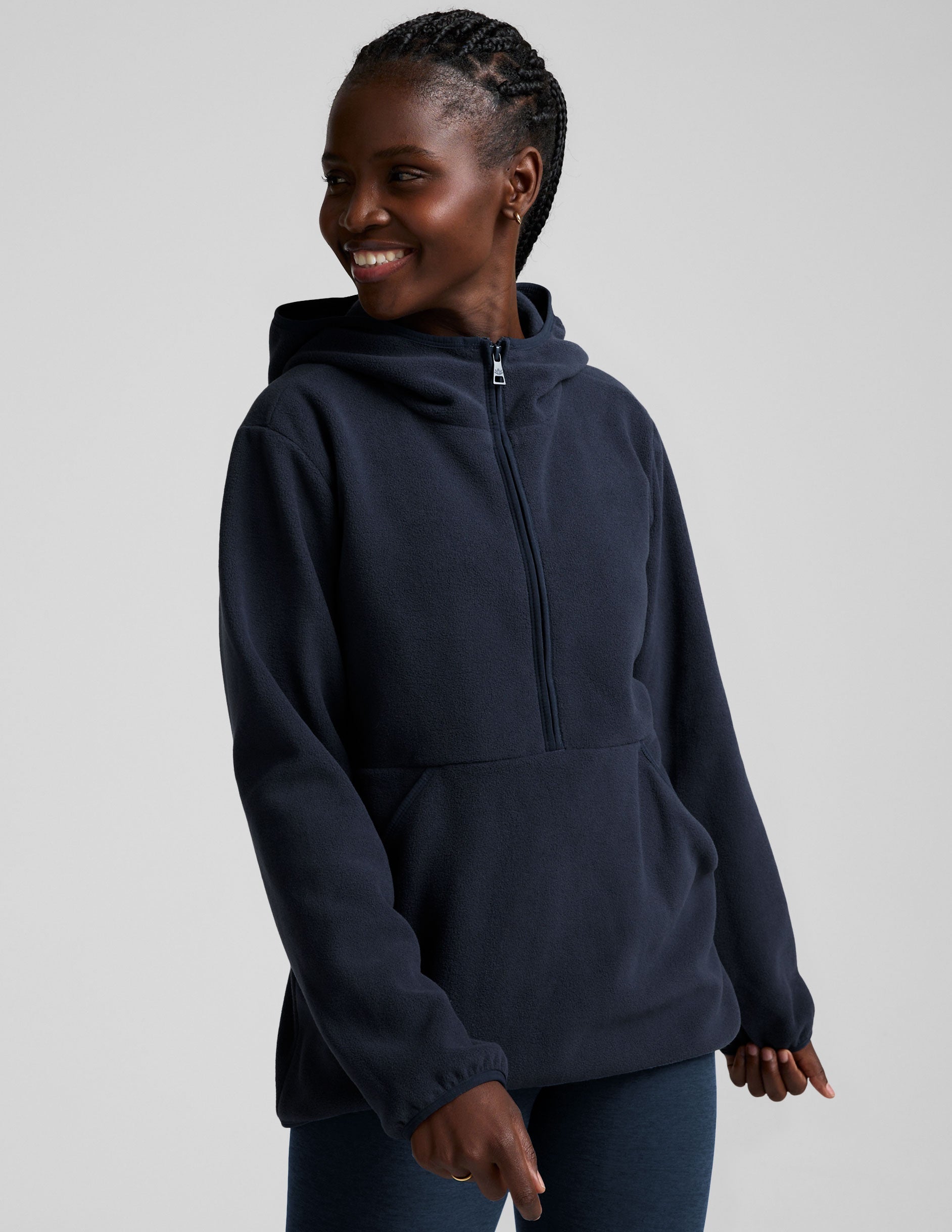 Explorer Cozy Fleece Half-Zip Pullover Jacket: Hooded Comfort with Kangaroo Pocket
