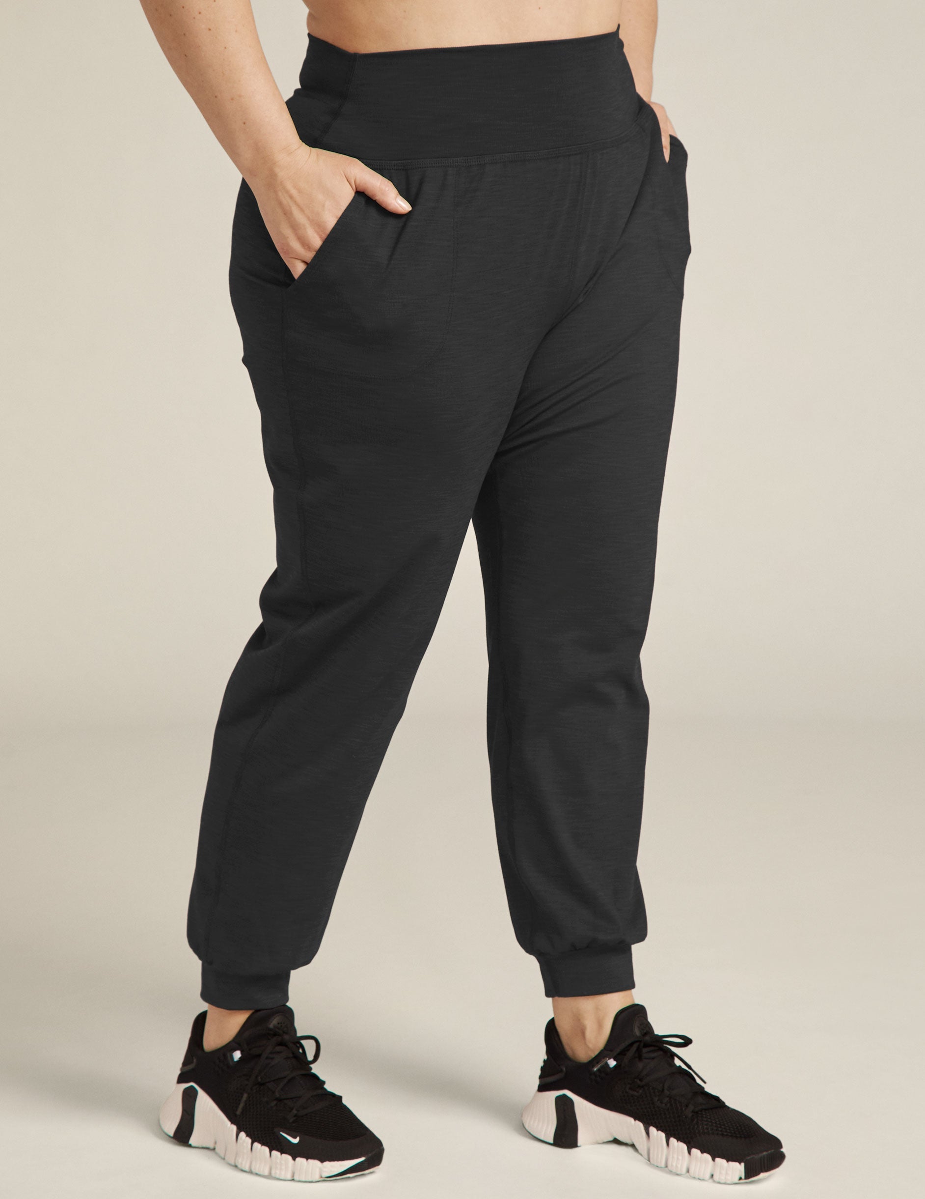 Comfy Heather Rib Midi Jogger Pants with Pockets - Slim Fit