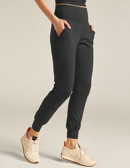 Comfy Heather Rib Midi Jogger Pants with Pockets - Slim Fit