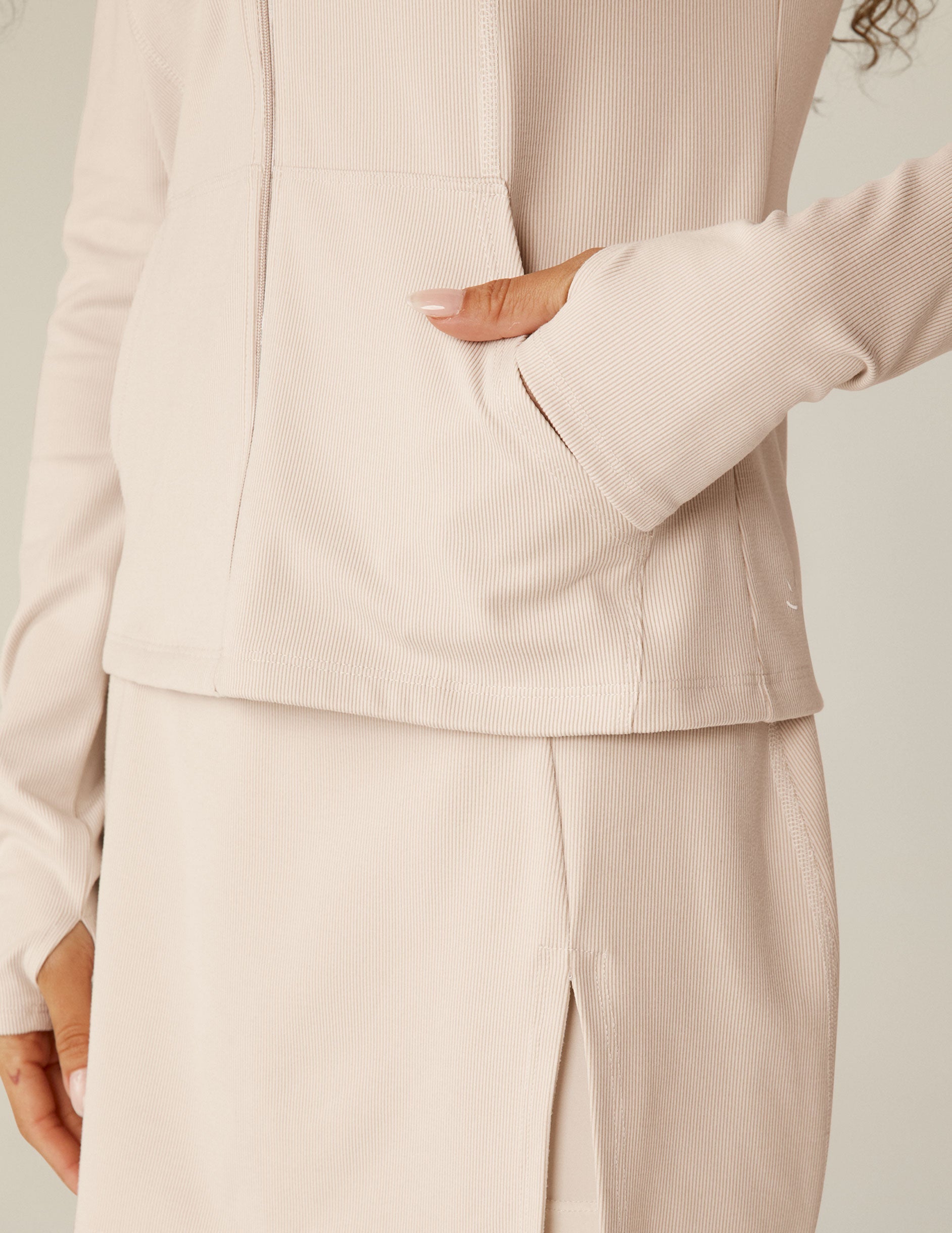 Cozy Heather Ribbed Zip-Up Hoodie: Thumbholes, Pockets, Slim Fit Comfort