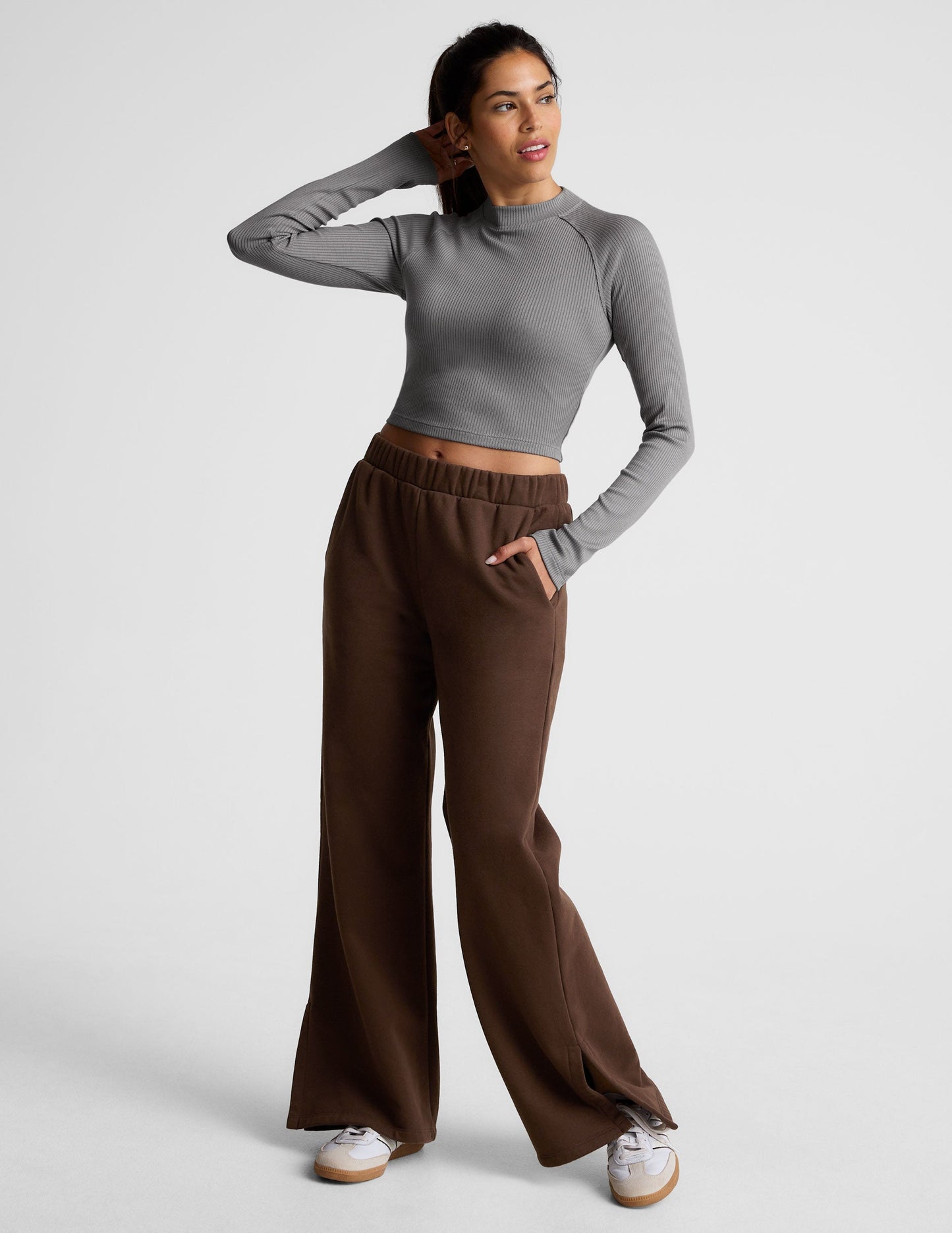 Beyond Yoga Contours Sculpting Ribbed Mock Neck Cropped Long Sleeve Top