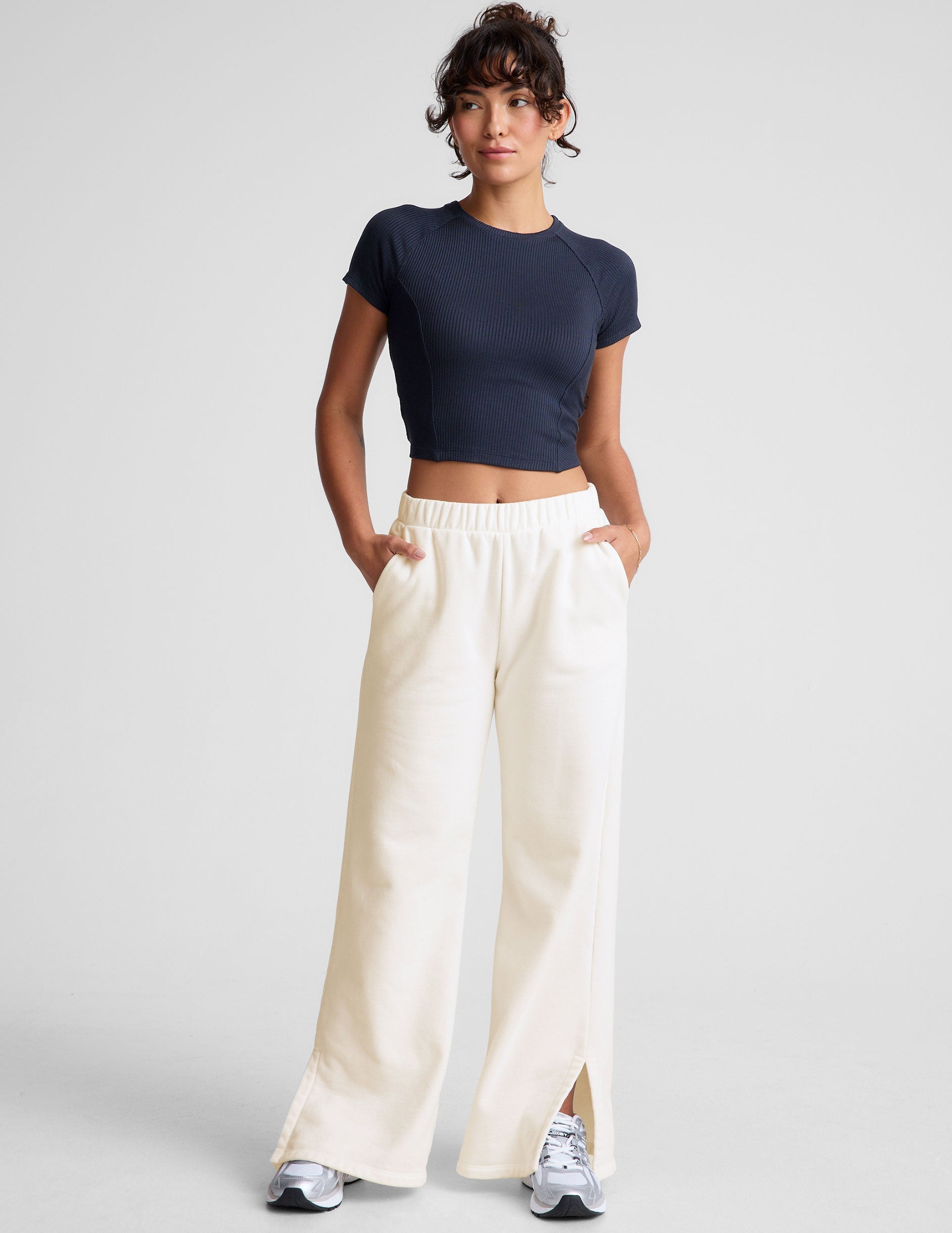 Beyond Yoga Ribbed Silhouette Cropped Tee: Soft, Fitted, High-Neck Activewear Top
