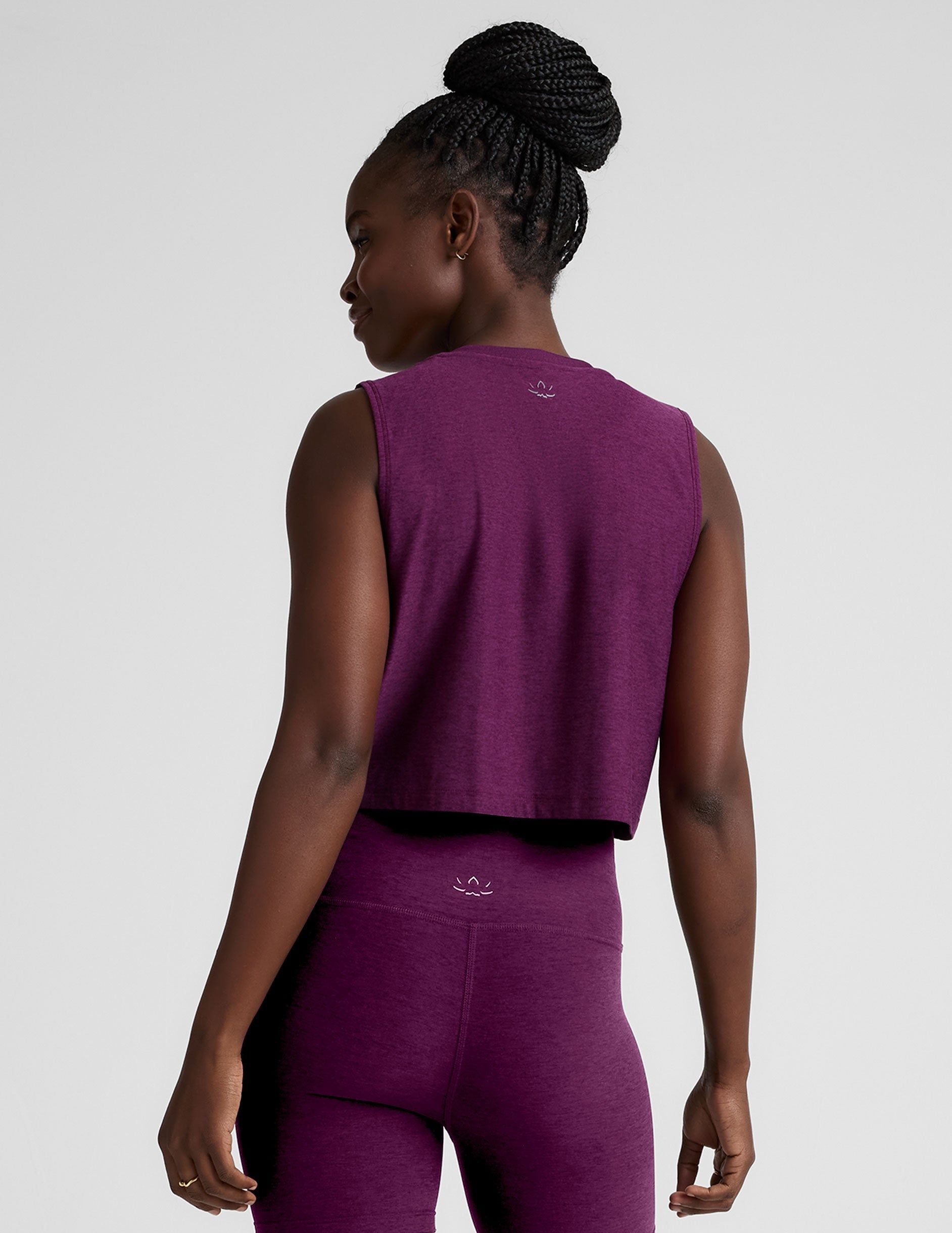 Featherweight Minimal Cropped Tank Top: Relaxed Fit, Moisture-Wicking, Scoop Neck Activewear