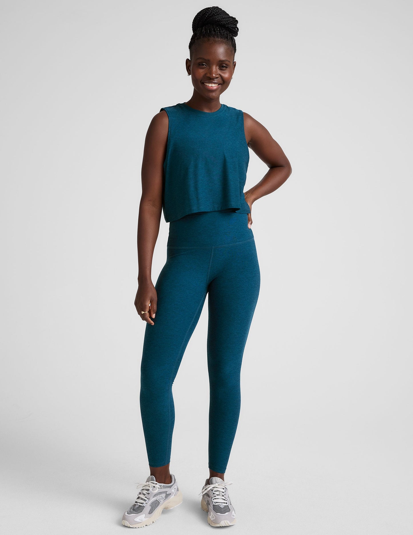 Featherweight Moisture-Wicking Cropped Tank Top for Active & Casual Comfort