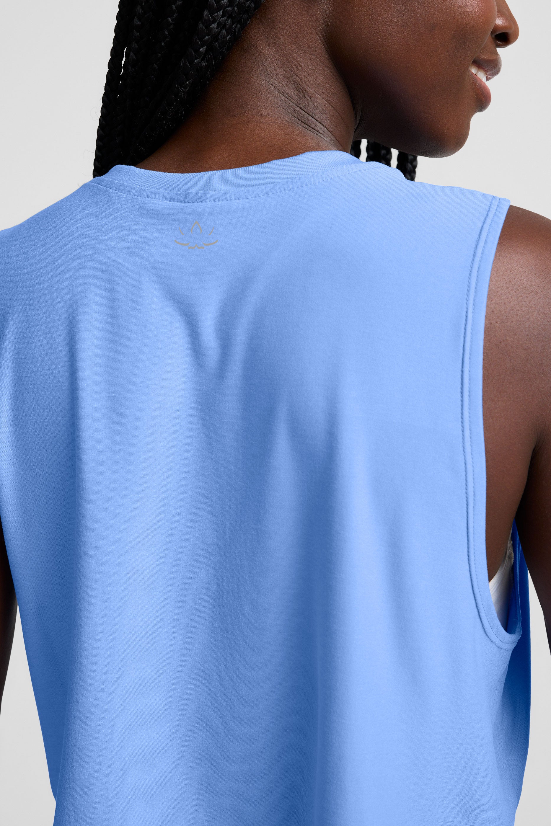 Featherweight Minimal Cropped Tank Top: Moisture-Wicking, Relaxed Fit, Ultra-Light Comfort