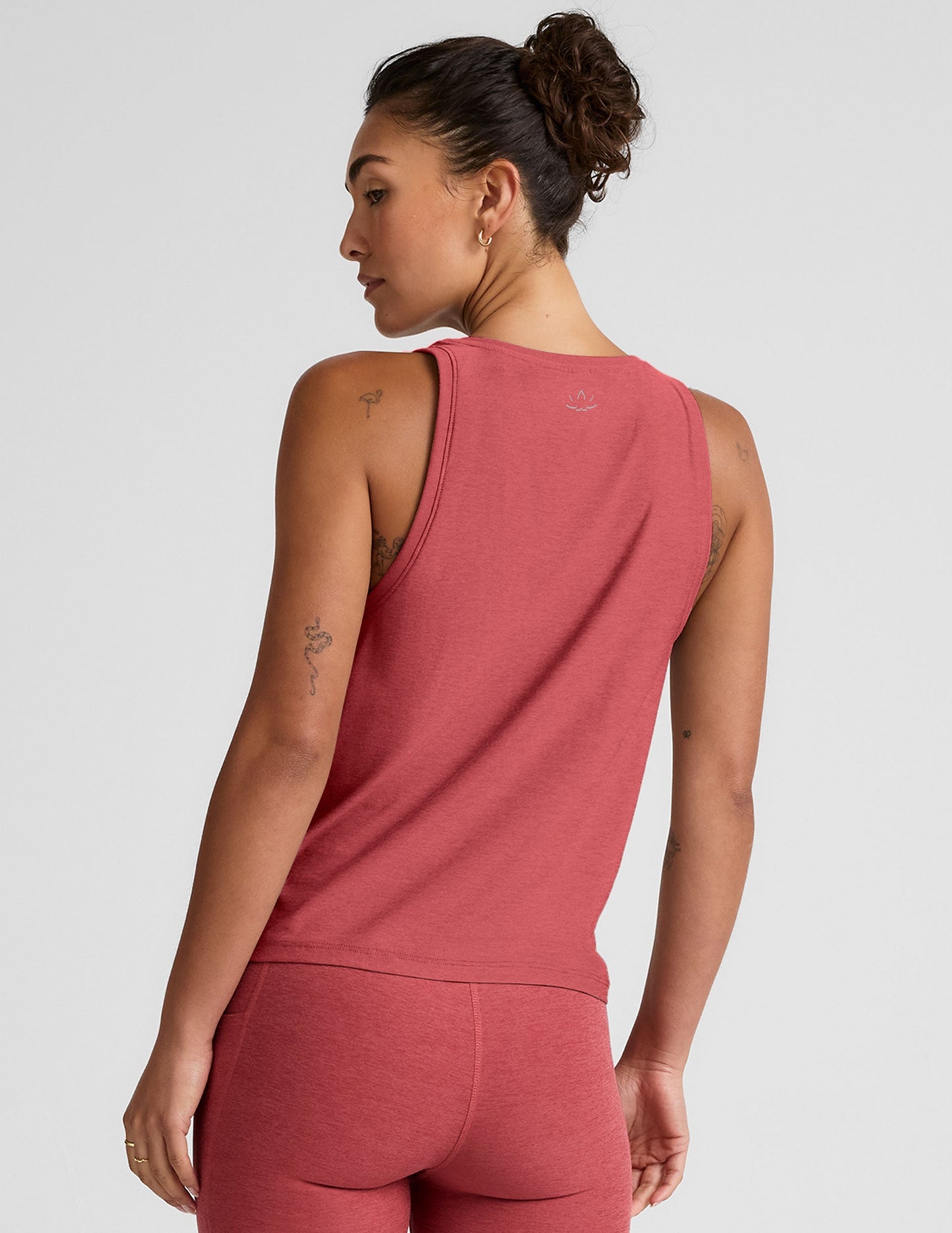 Soft Featherweight Rebalance Tank Top: Relaxed Fit, High Hip Length, Active Comfort