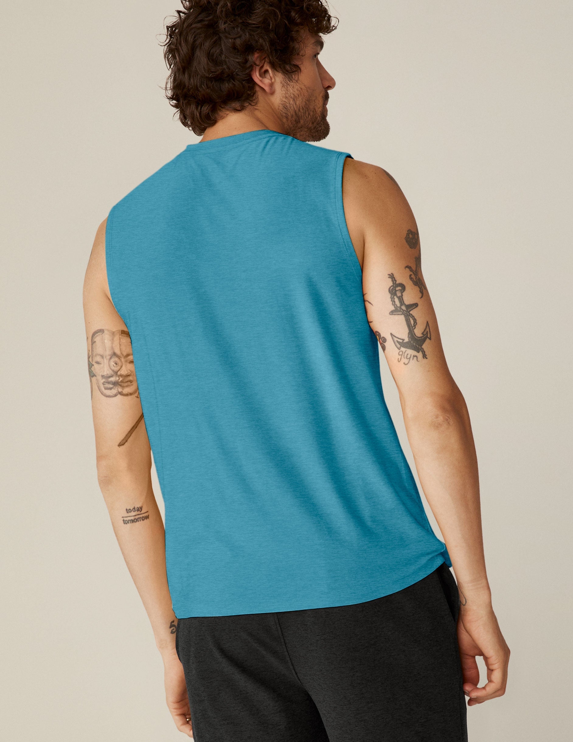 Men's Featherweight Freeflo Muscle Tank 2.0: Ultimate Breathable Athletic Performance