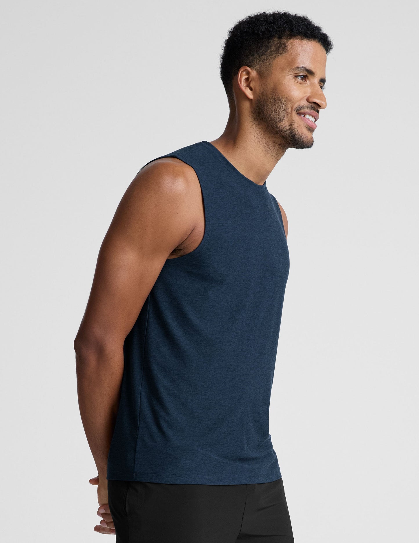 Featherweight Freeflo Men's Athletic Muscle Tank - Sweat-Wicking, Ribbed Crew Neck