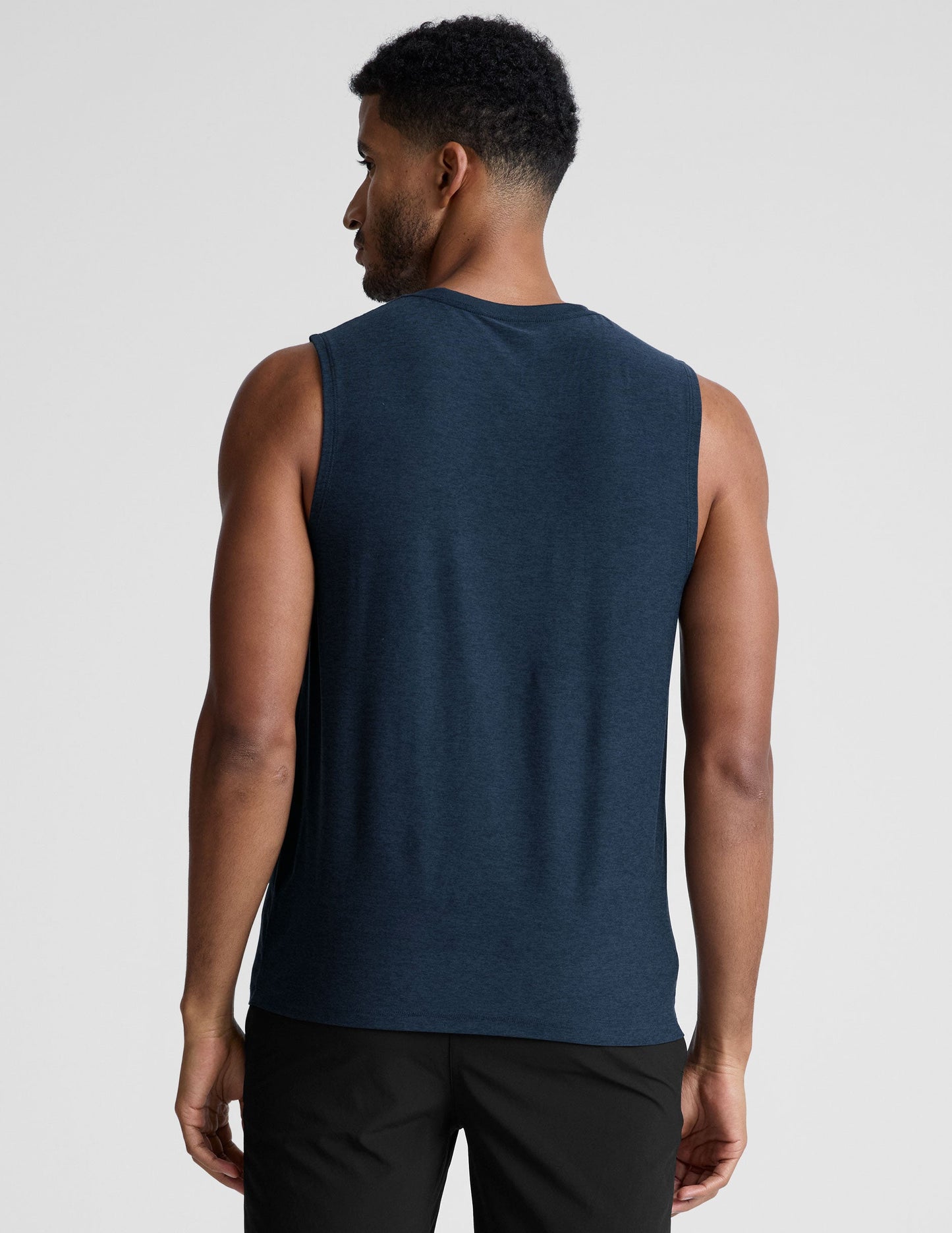Featherweight Freeflo Men's Athletic Muscle Tank - Sweat-Wicking, Ribbed Crew Neck