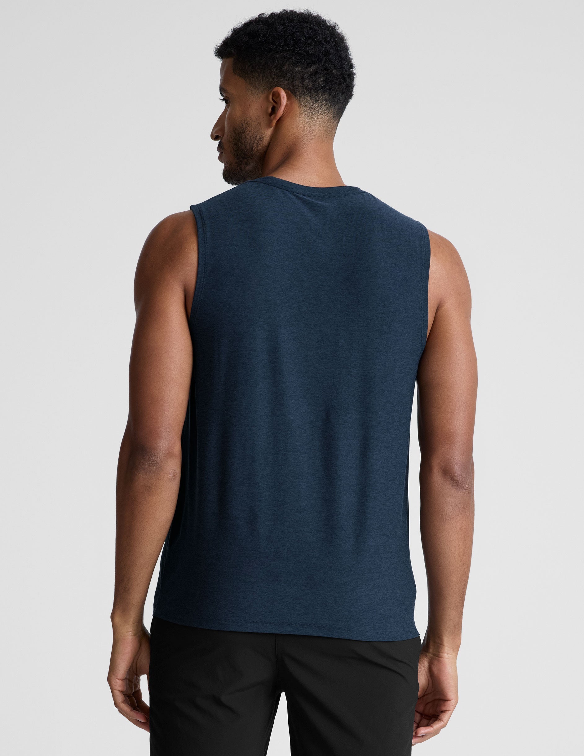 Featherweight Freeflo Men's Athletic Muscle Tank - Sweat-Wicking, Ribbed Crew Neck