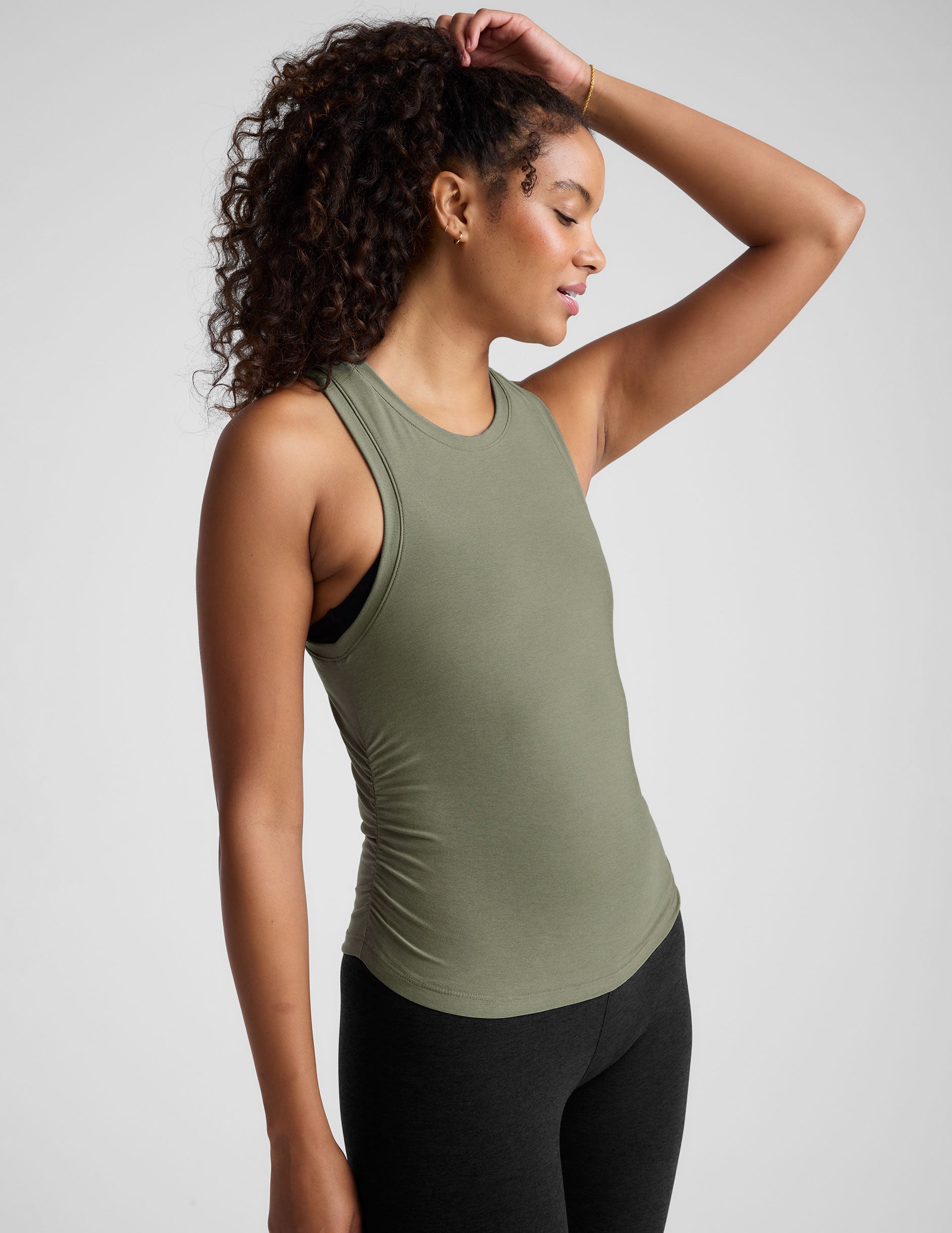 Featherweight Shirred Tank: Adaptable Scoop Neck, Flattering Fit for Everyday Comfort