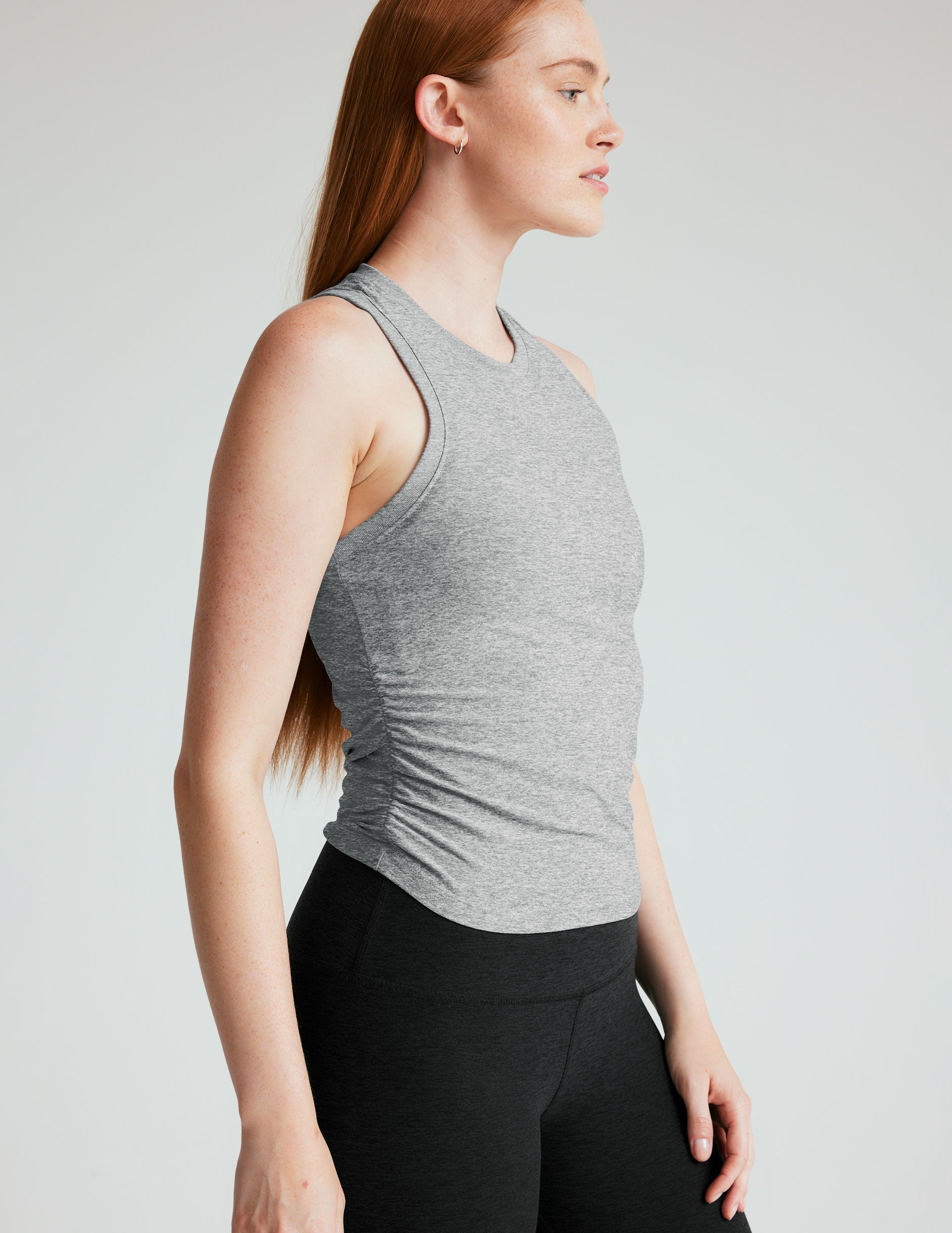 Featherweight Shirred Tank Top: Adaptive Comfort, Versatile Style, Effortless Fit