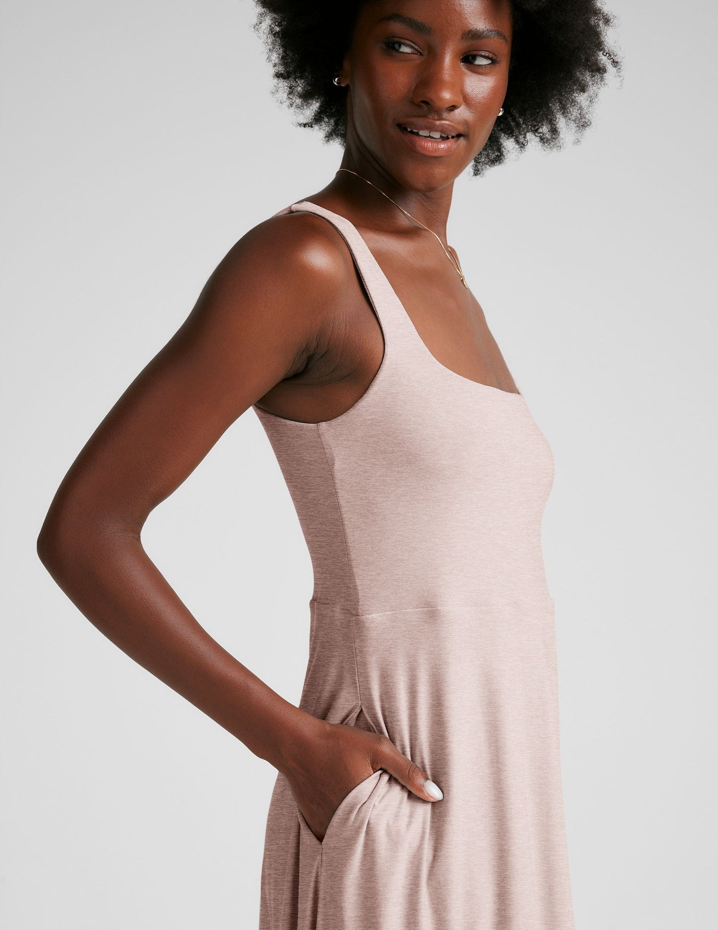 Featherweight Square Neck Midi Dress with Pockets: Effortless Comfort & Chic Style