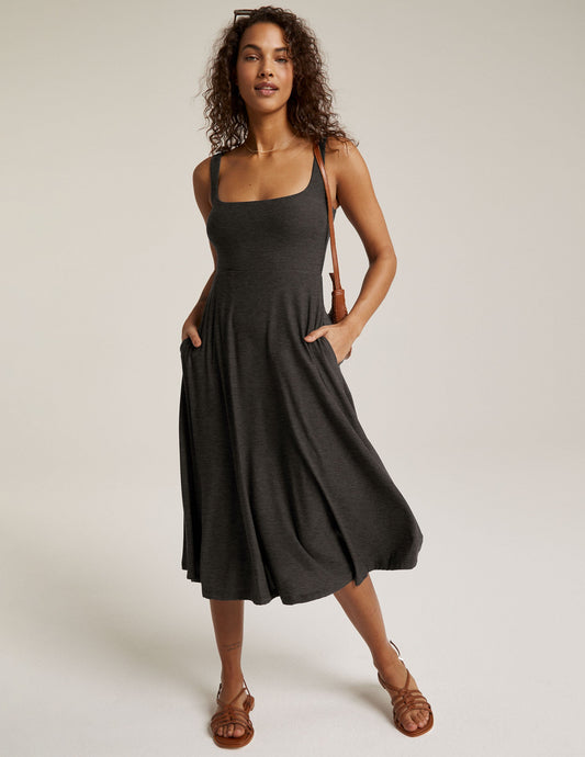 Effortlessly Chic Featherweight Spacedye Midi Dress with Square Neckline & Pockets