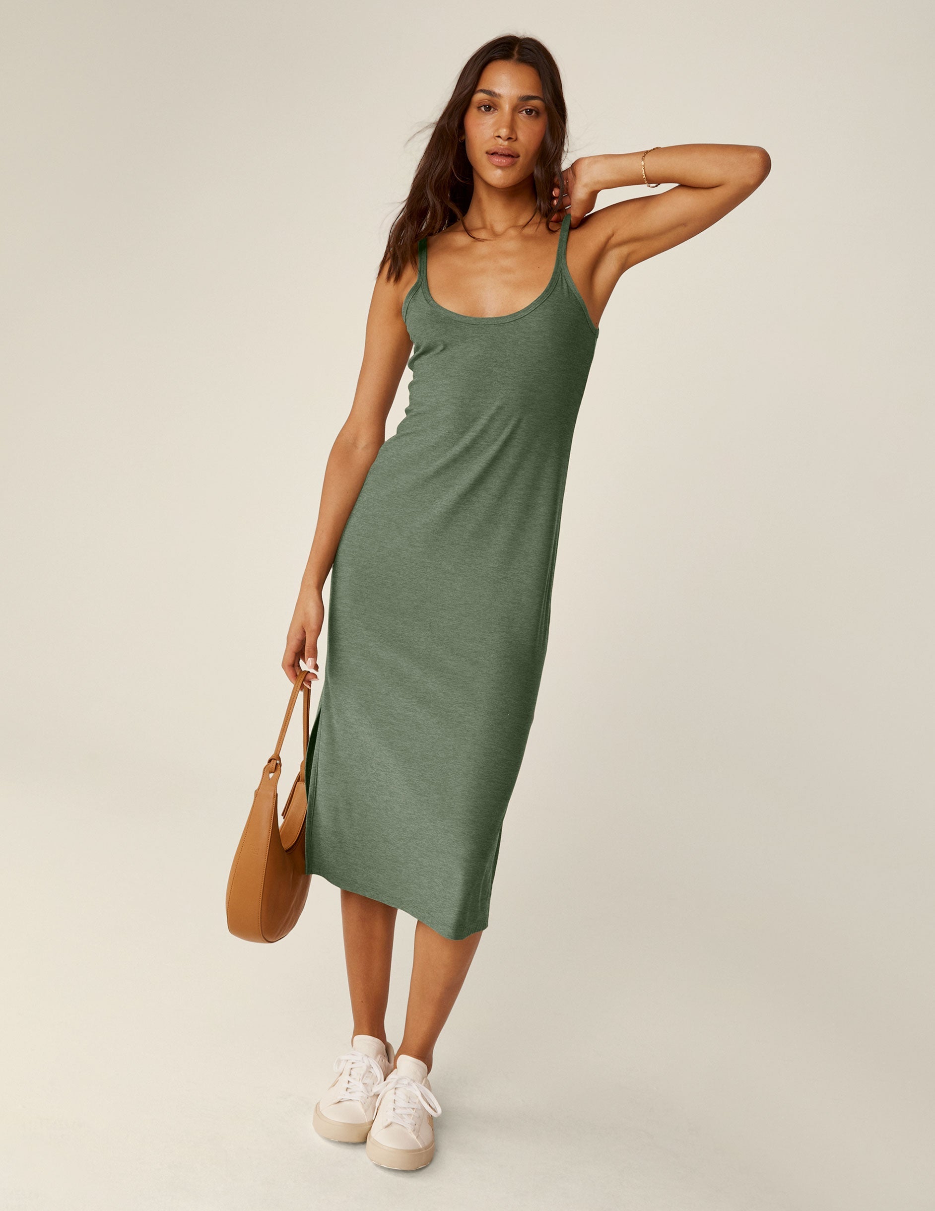 Effortless Featherweight Scoop Neck Midi Dress with Side Slits