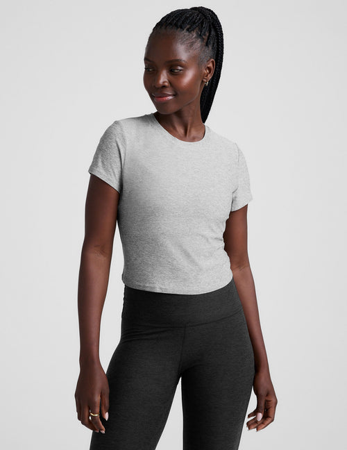 Beyond Yoga Featherweight Cropped Tee: Ultra-Soft, 90s-Inspired Comfort Top