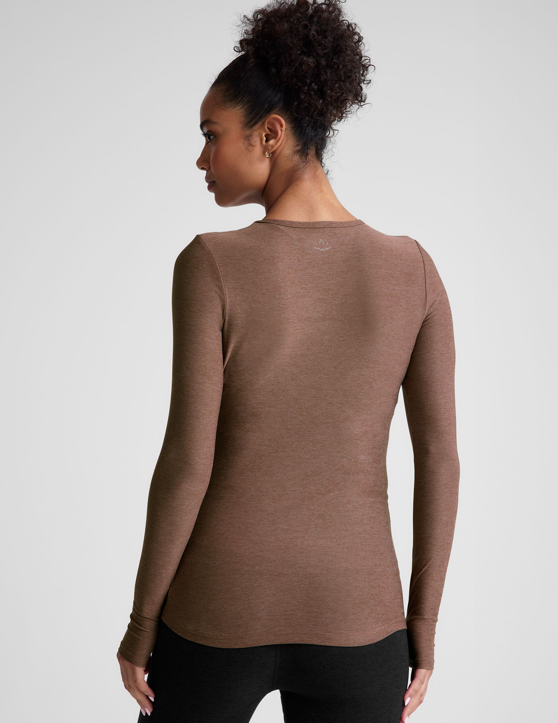 Lightweight Featherweight Soft Crew Neck Pullover for Active & Casual Wear
