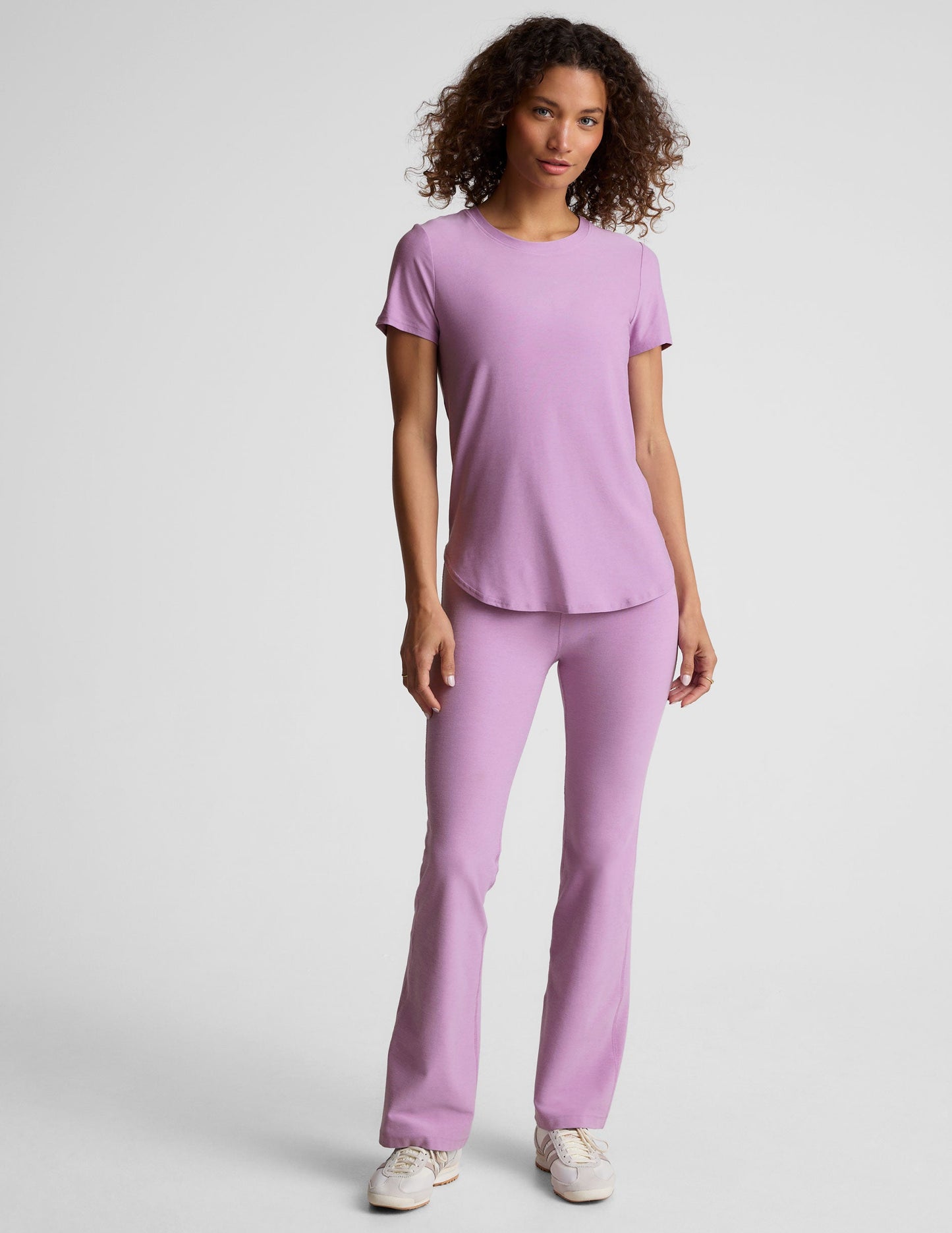 Ultra-Soft Featherweight Lilac Petal Heather Scoop Neck Tee | Beyond Yoga