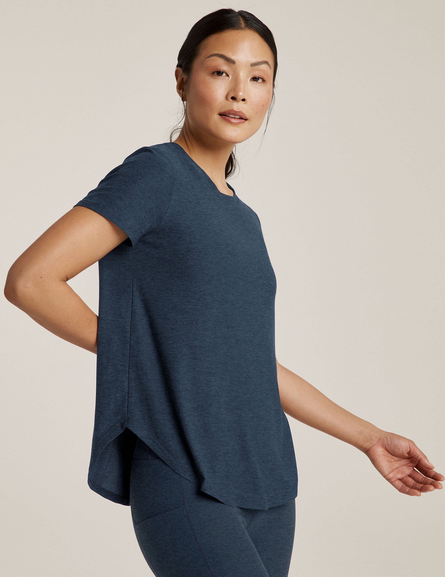 Beyond Yoga Featherweight Spacedye Relaxed Fit Tee with Curved Hem