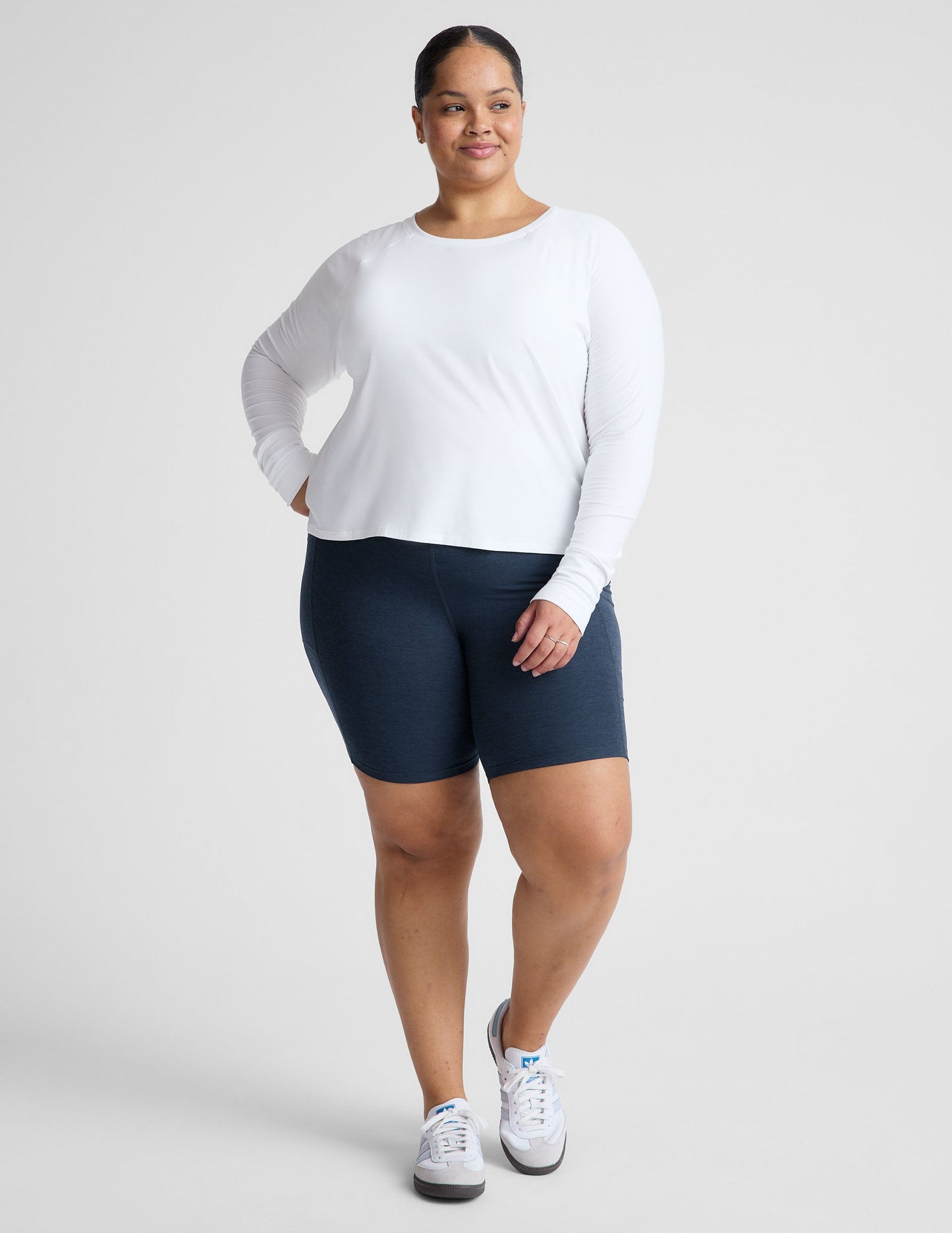 Ultra-Soft Featherweight Daydreamer Pullover: Comfortable Crew Neck Long Sleeve Top