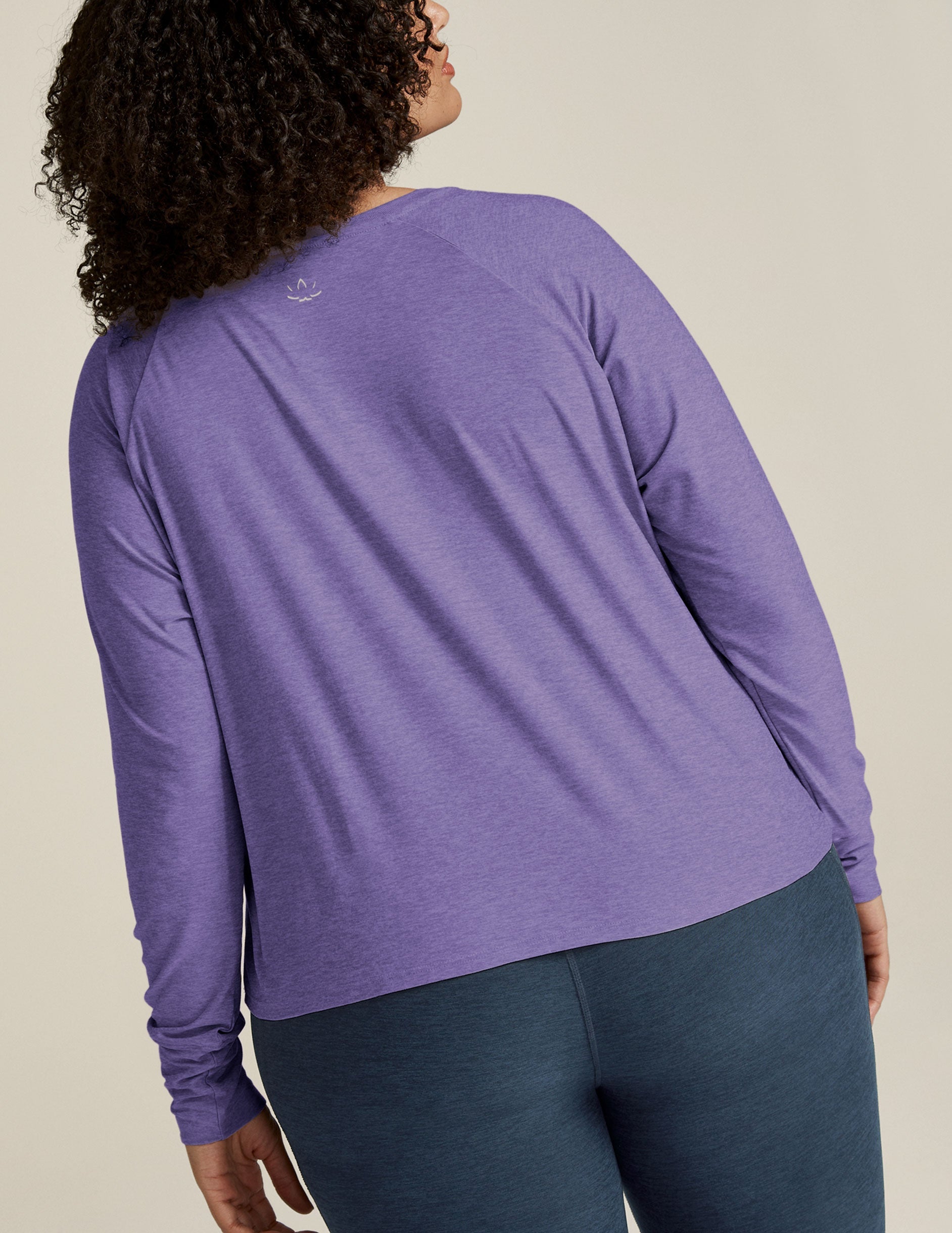 Ultra-Soft Featherweight Daydreamer Pullover: Comfortable Crew Neck Long Sleeve Top