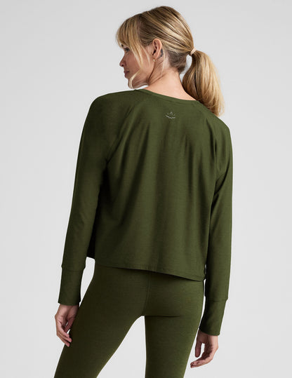 Featherweight Soft Daydreamer Pullover: Relaxed Fit Long Sleeve Crew Neck Top