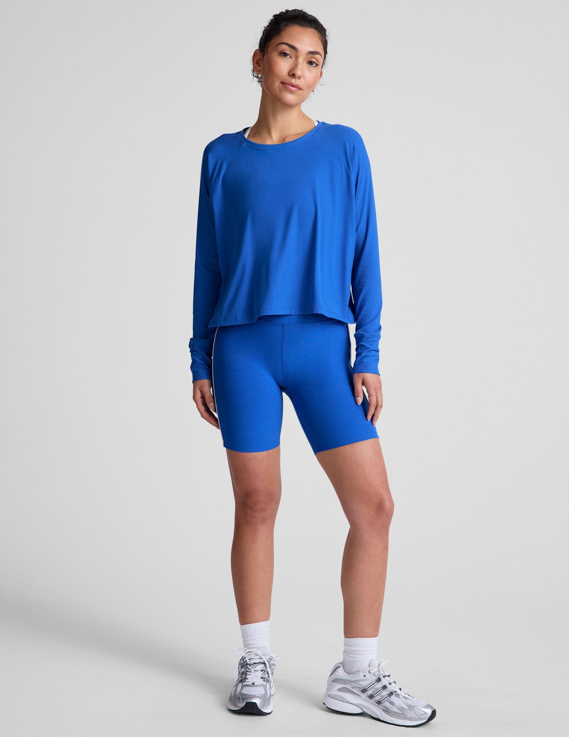 Featherweight Daydreamer Pullover: Ultra-Soft Long Sleeve Tee for Effortless Style