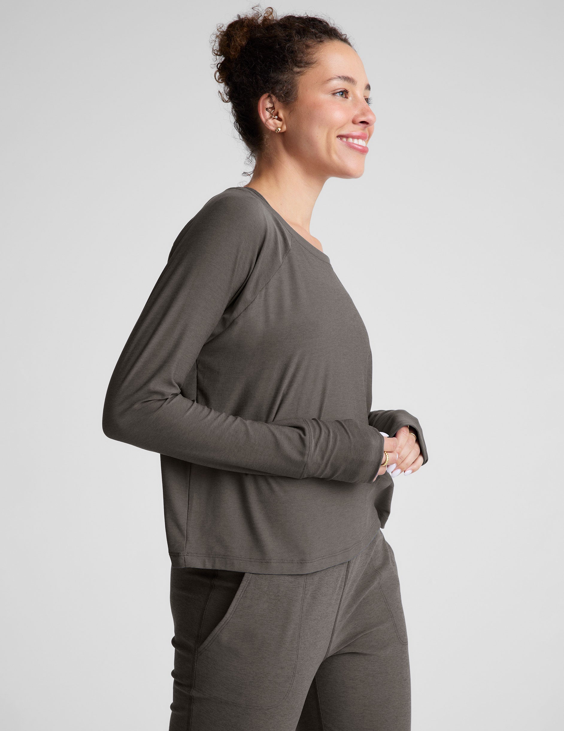 Ultra Soft Featherweight Daydreamer Pullover Tee – Lightweight Long Sleeve Crewneck Top