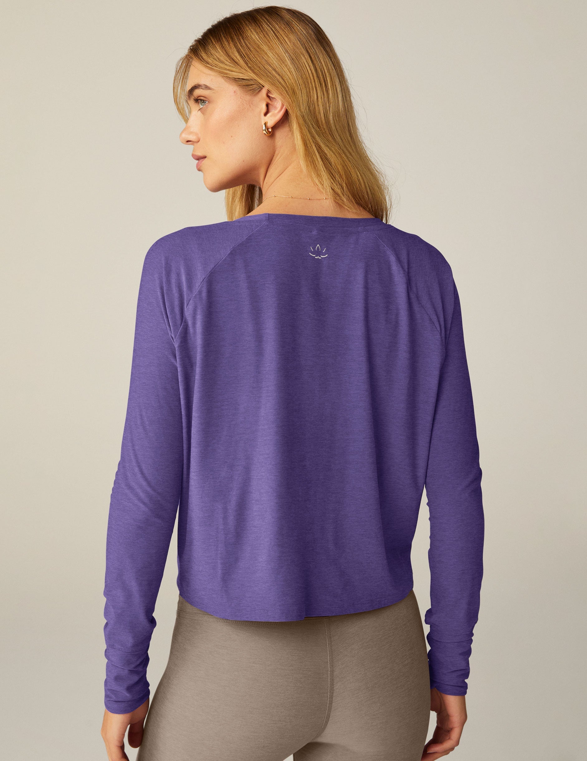 Featherweight Daydreamer Ultra-Soft Lightweight Long Sleeve Pullover for Ultimate Comfort