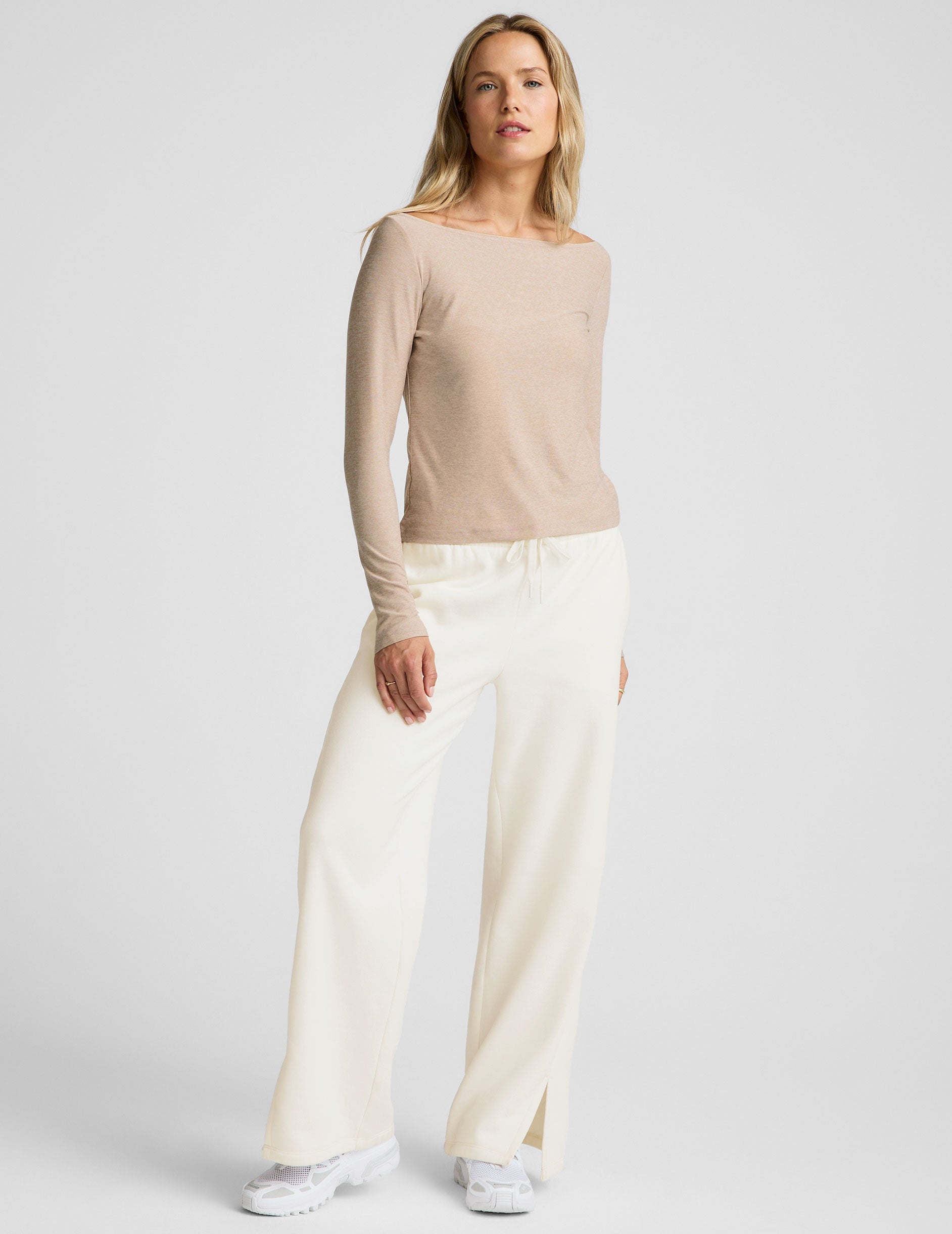 Featherweight Sun-Blocking Boat Neck Long Sleeve Pullover Top for Women