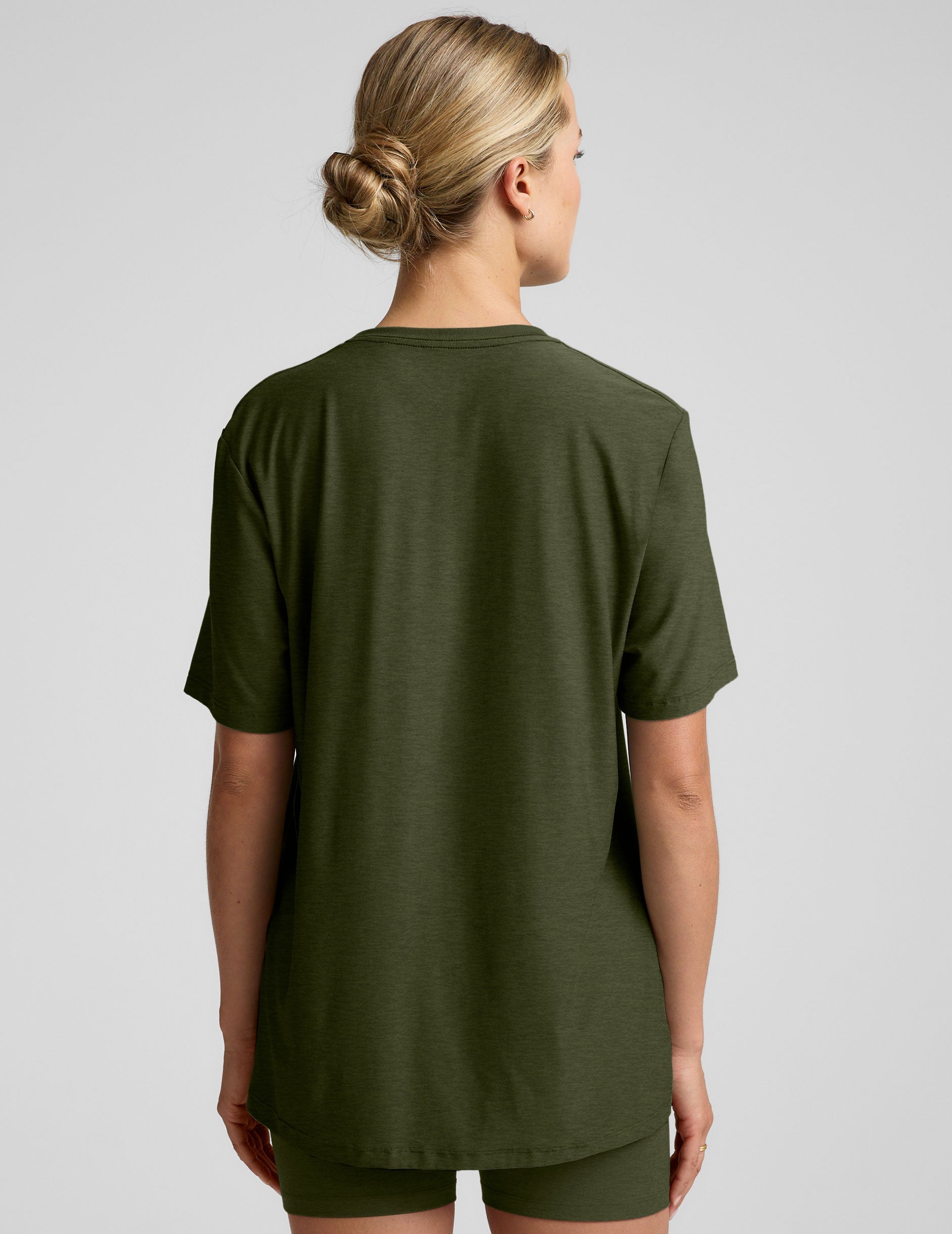 Soft Lightweight Oversized Crew Tee for Women - Comfortable Everyday Wear