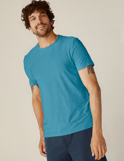 Men's Featherweight Crew Neck Tee: Ultra-Soft Comfort for Everyday Performance