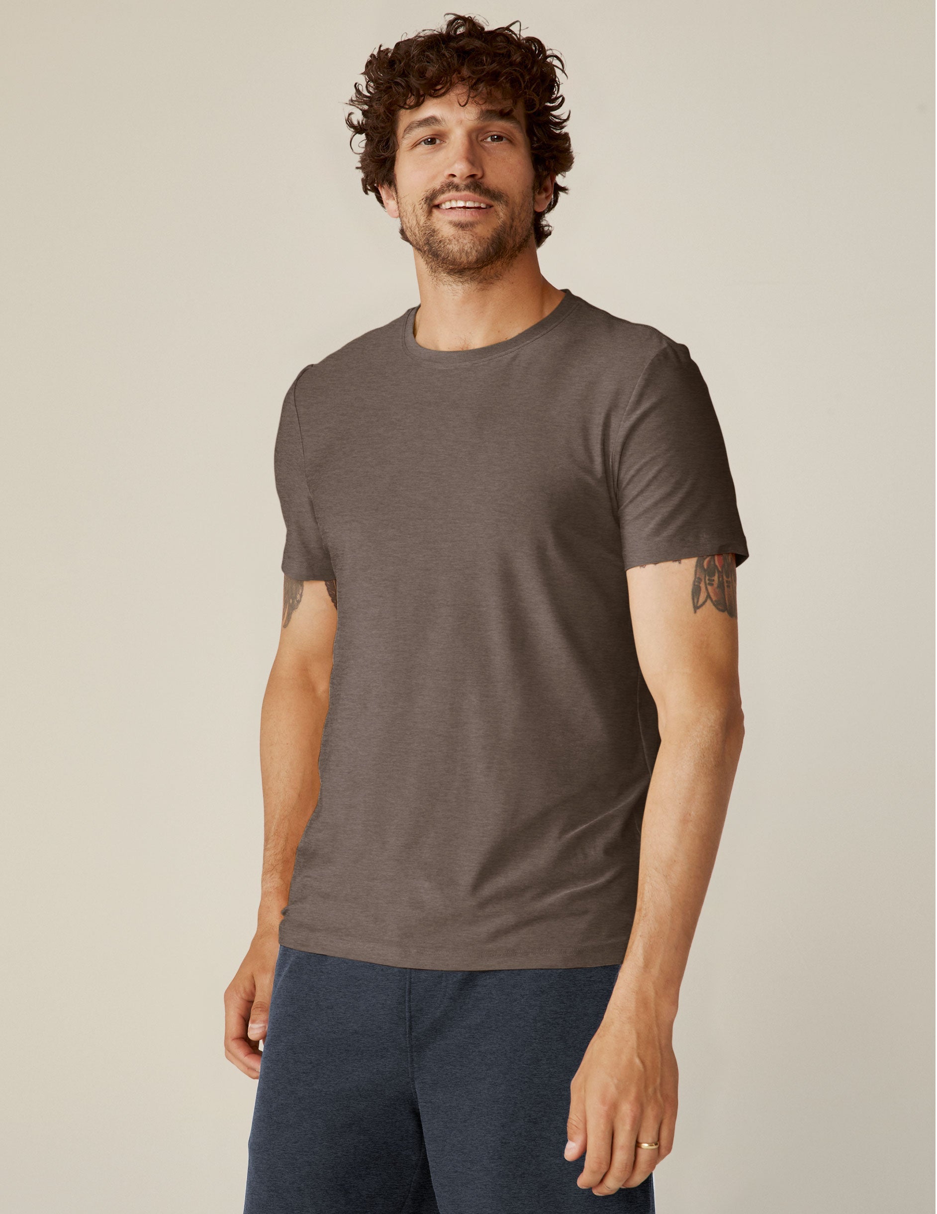 Comfortable Men's Lightweight Crew Neck Tee - Soft Ribbed Trim, Everyday Style