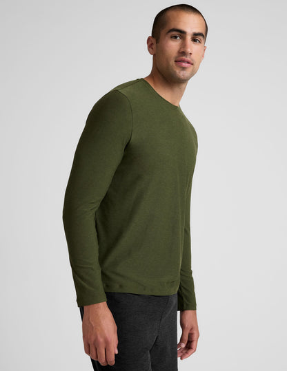 Beyond Yoga Men's Featherweight Long Sleeve Crew Neck Performance Top